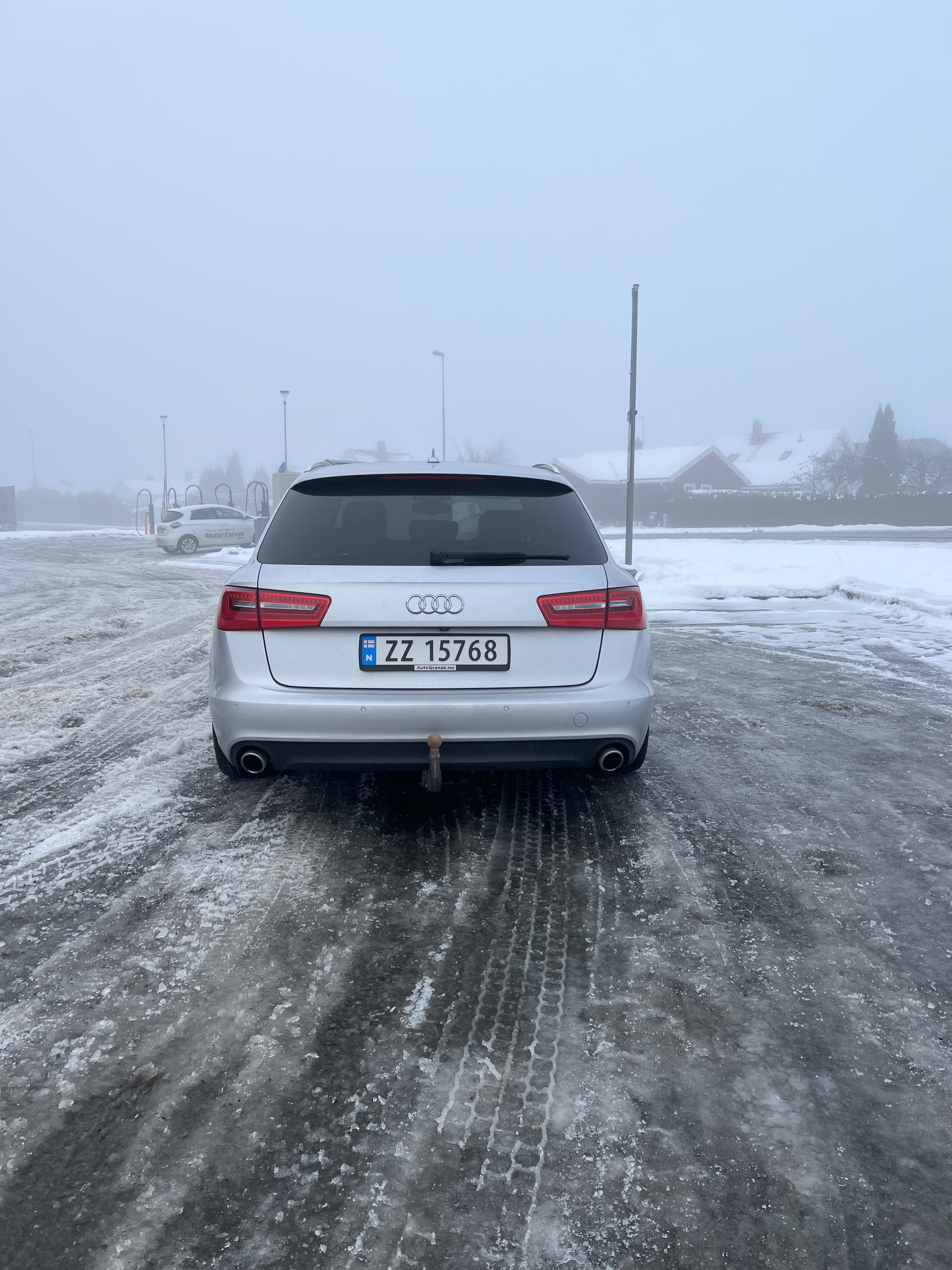 Audi A6 Sedan with Cruise control