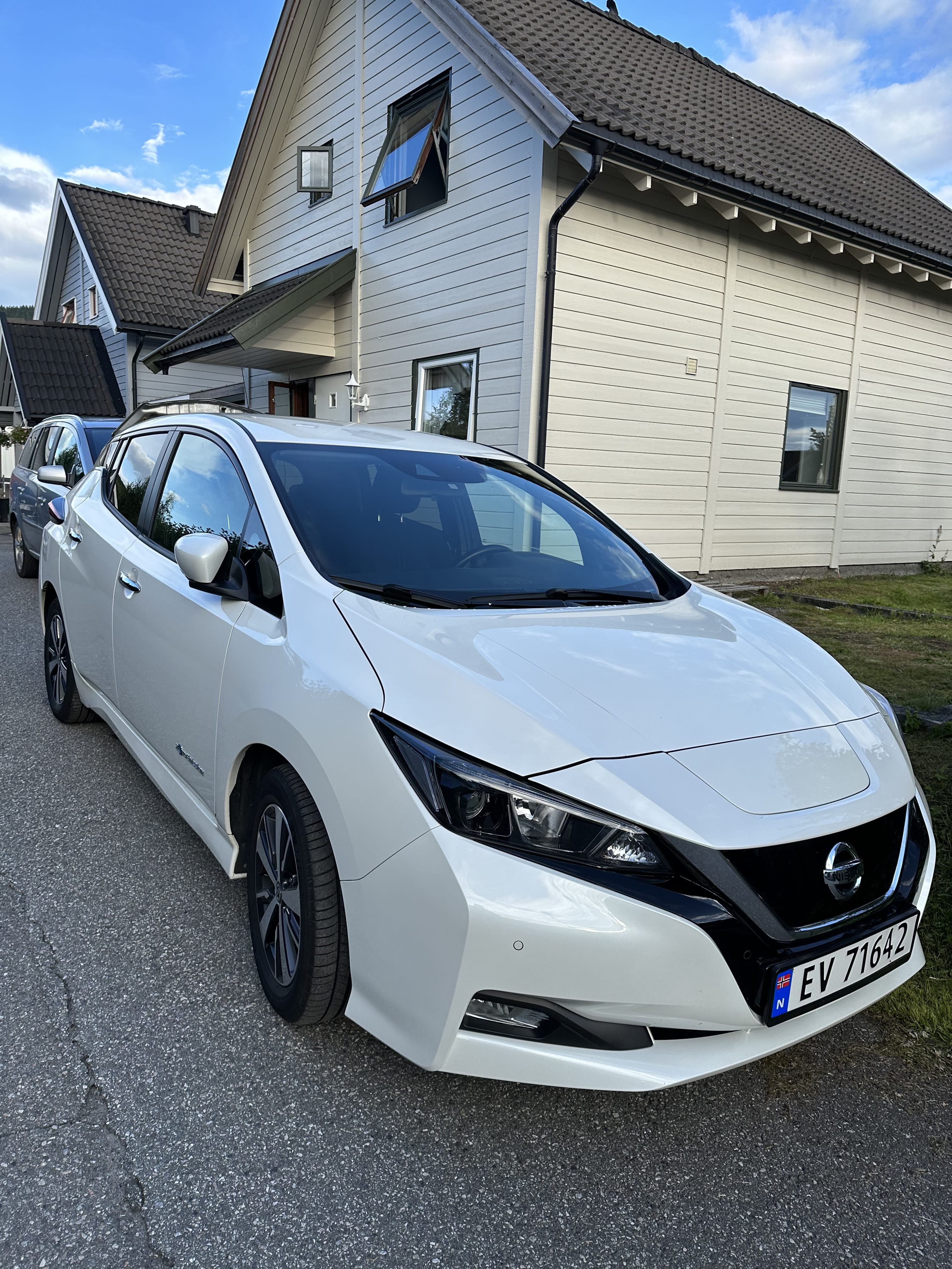 Nissan Leaf, 2019, Électrique, automatique
