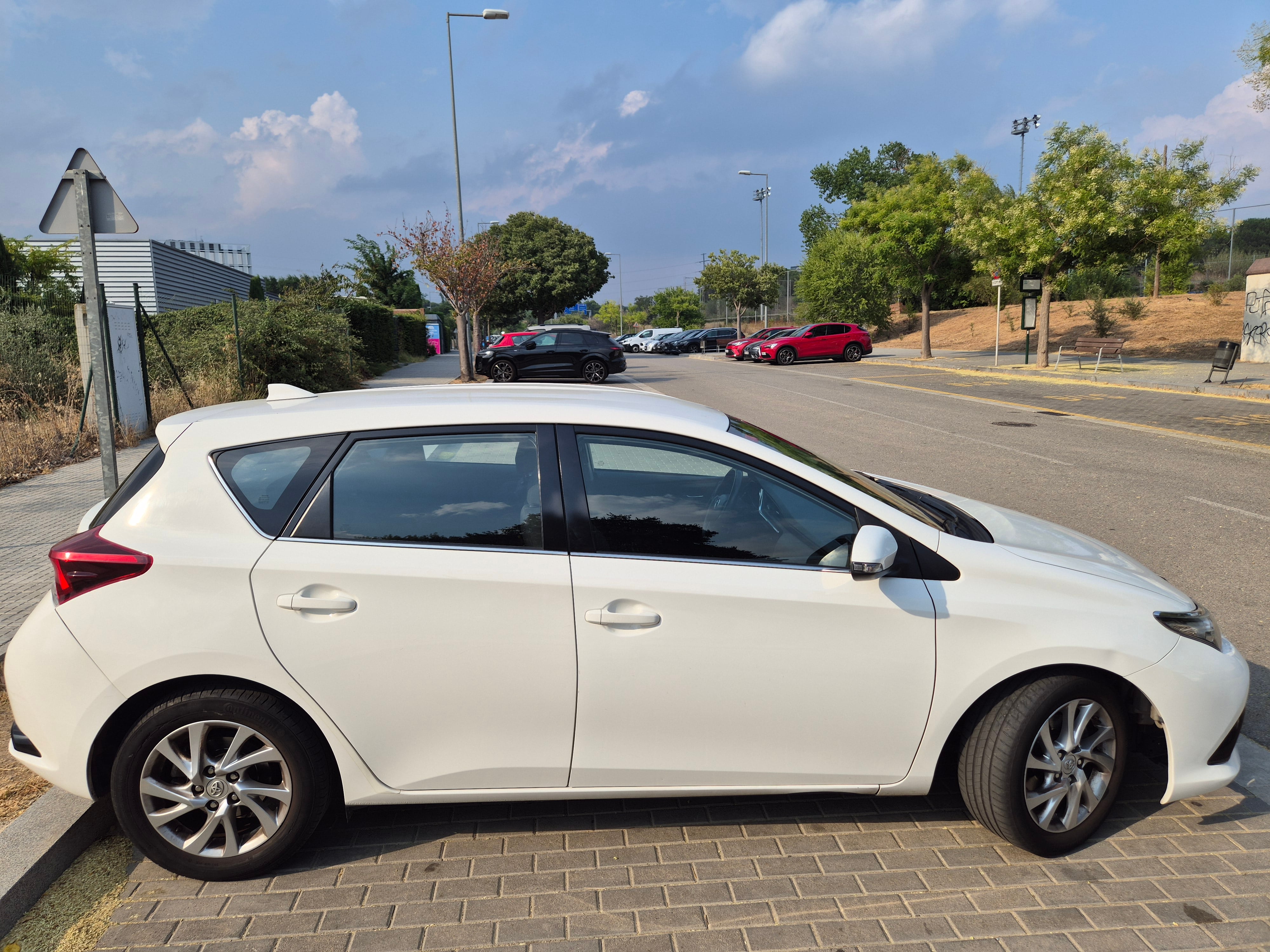 Toyota Auris con Accesible silla de ruedas