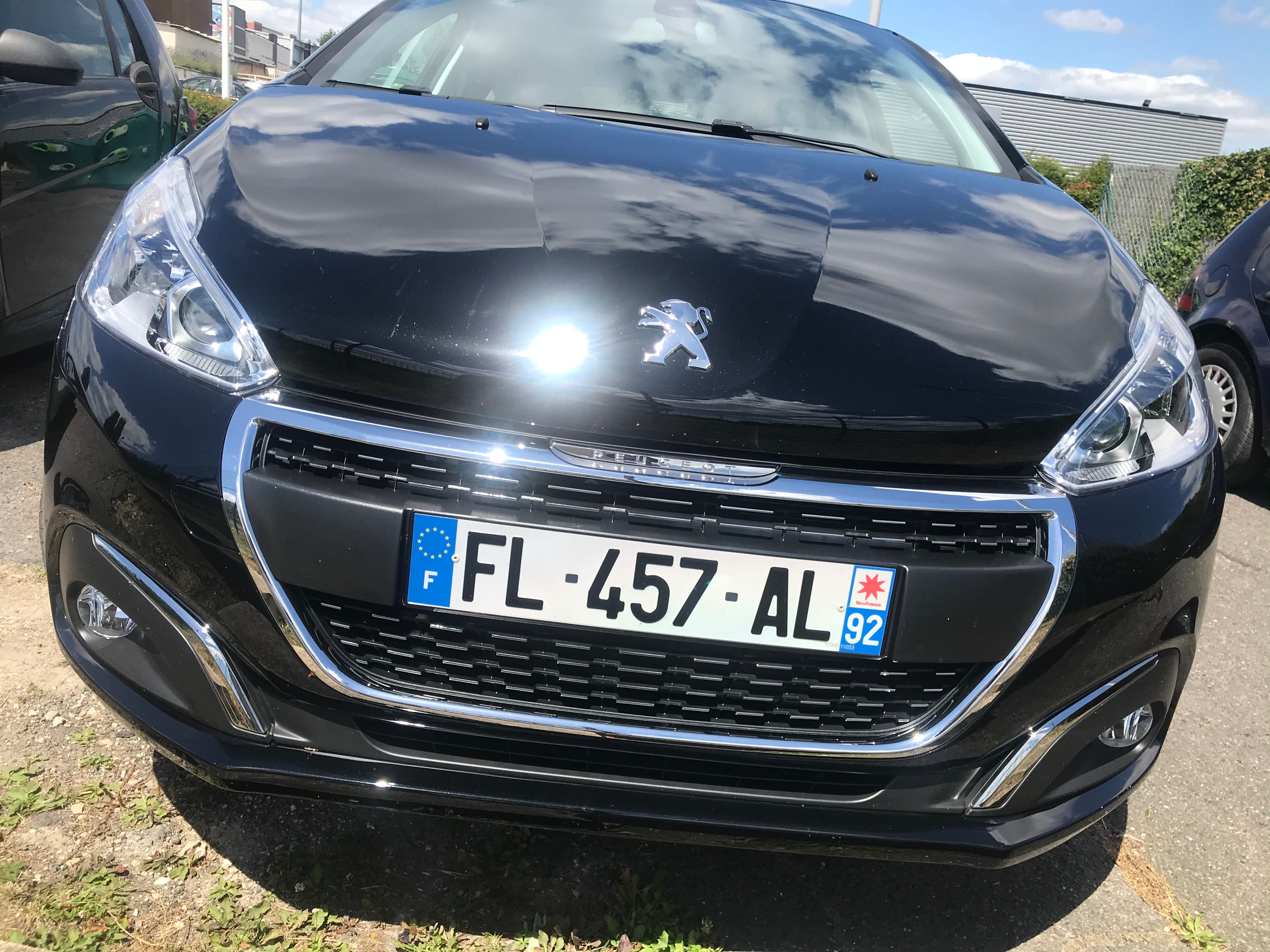 Peugeot 208 avec Régulateur de vitesse