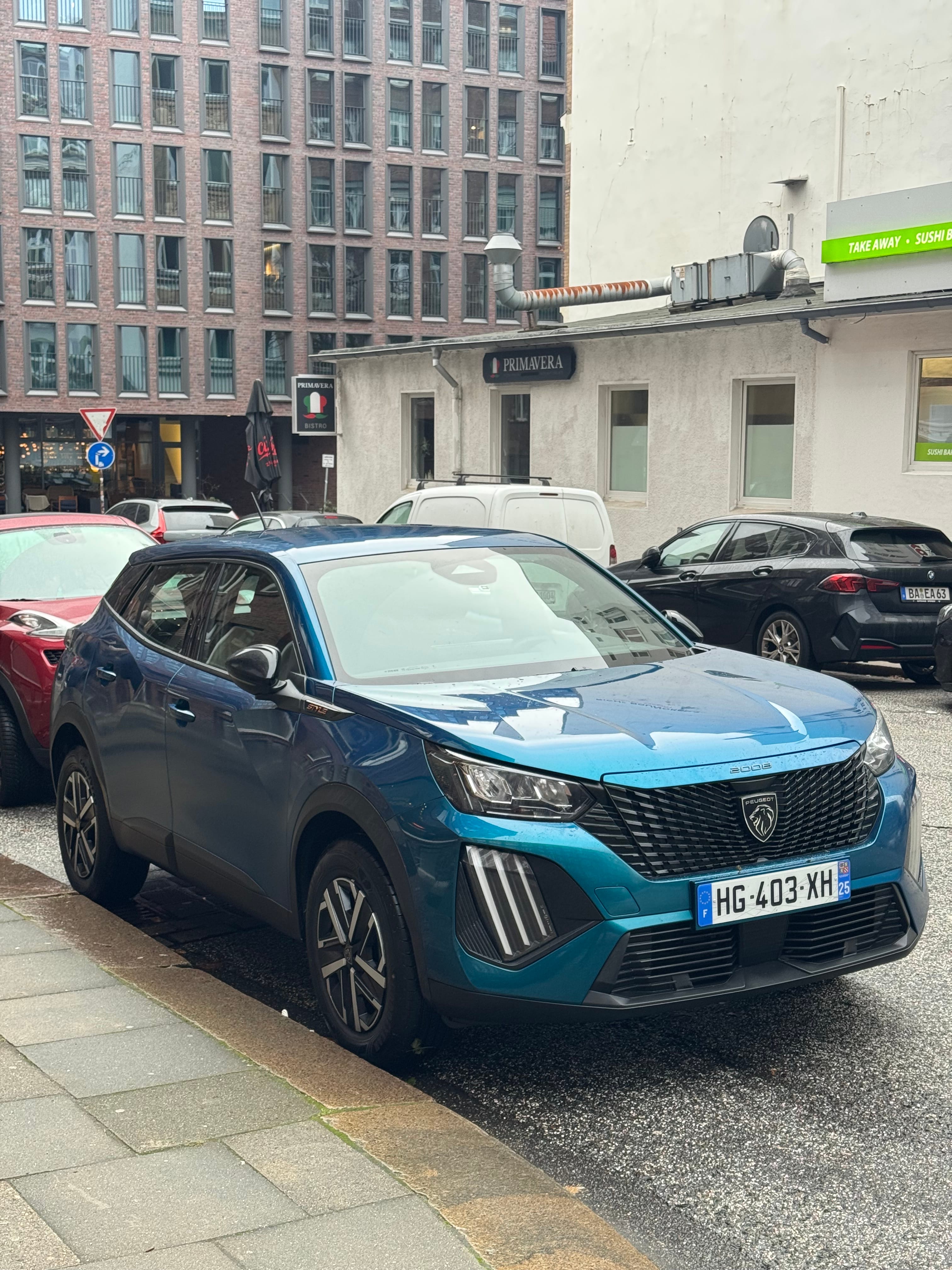 Peugeot e-2008, 2025, Électrique, automatique