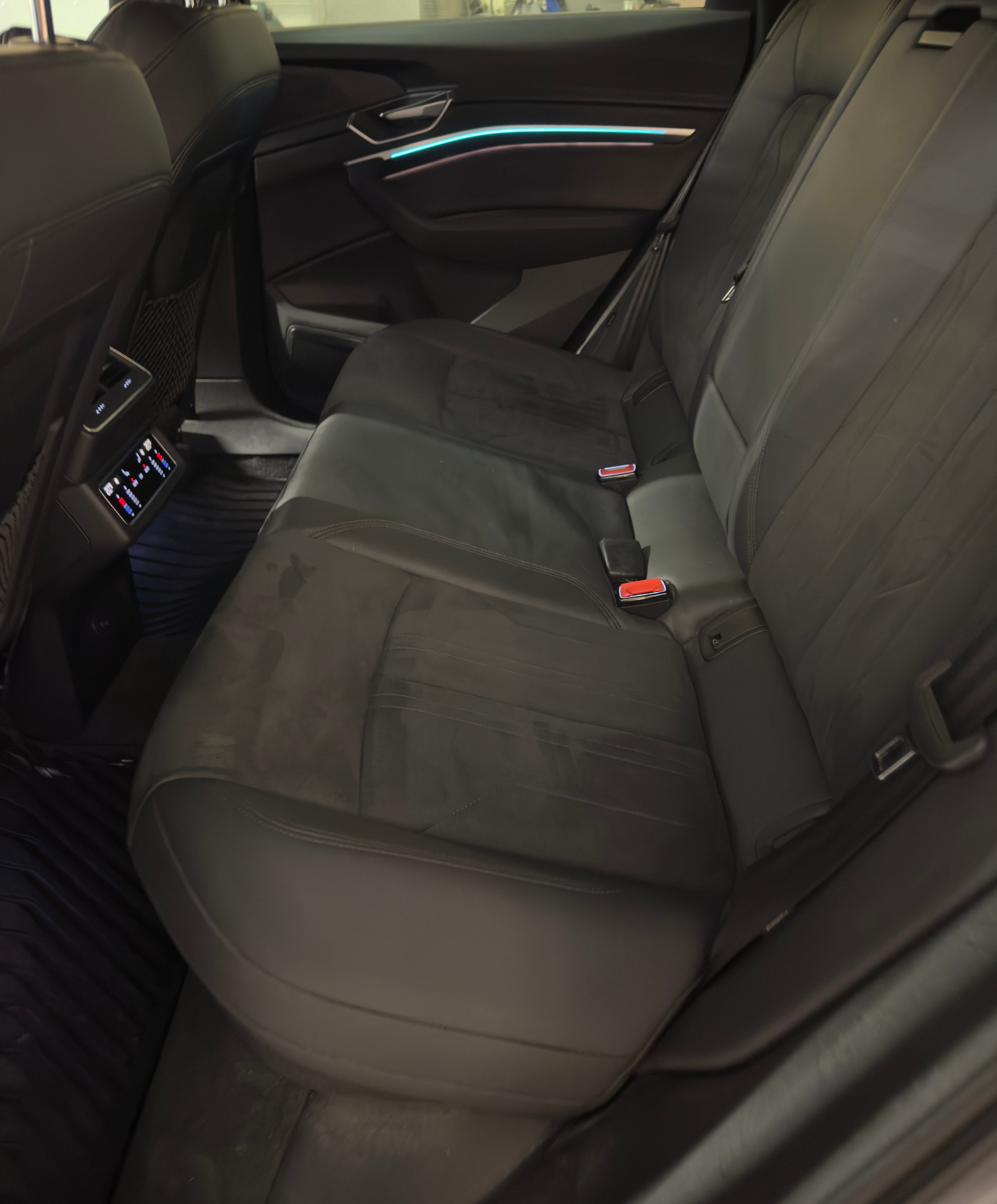 Audi e-tron med Bluetooth audio