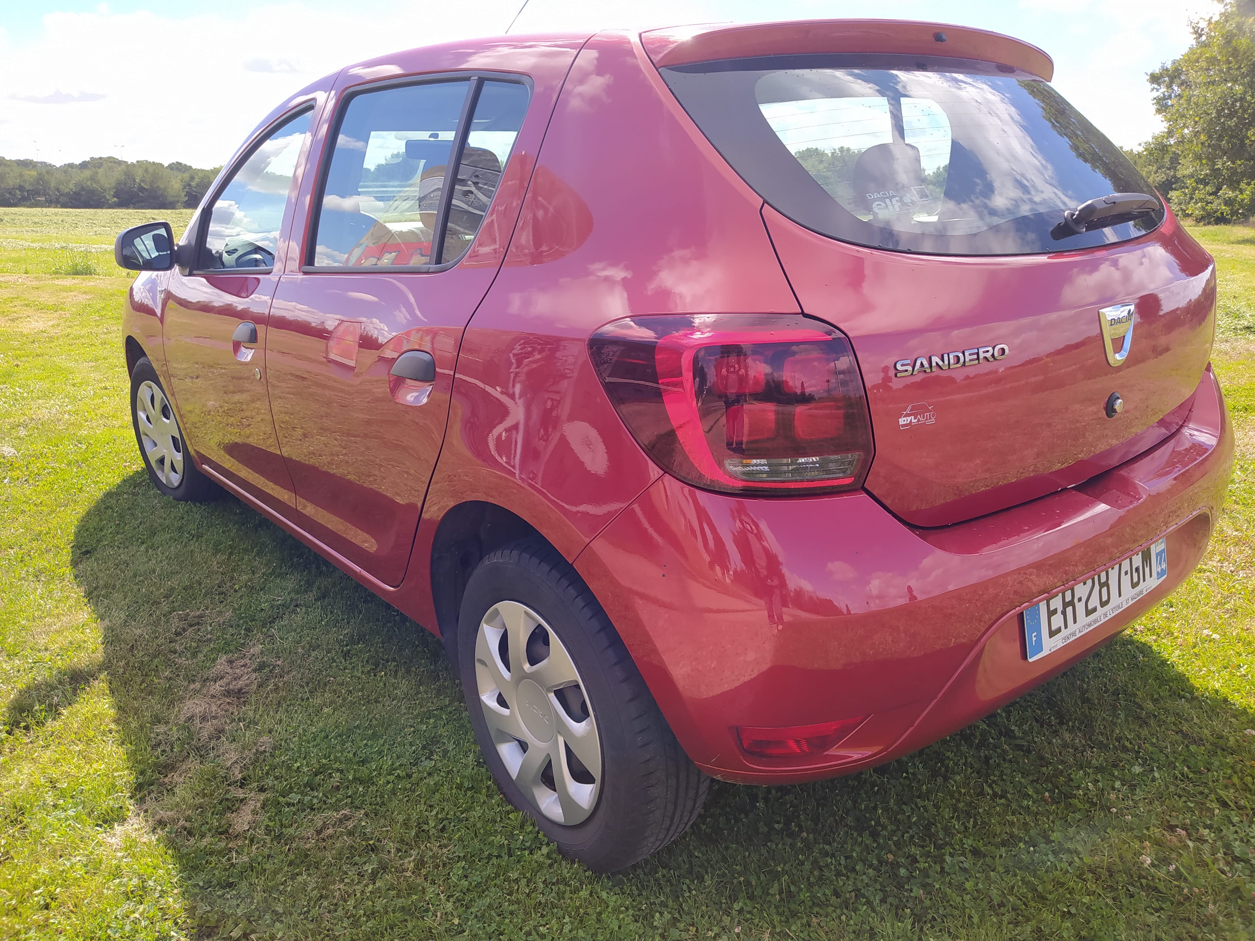 Dacia Sandero with Cruise control