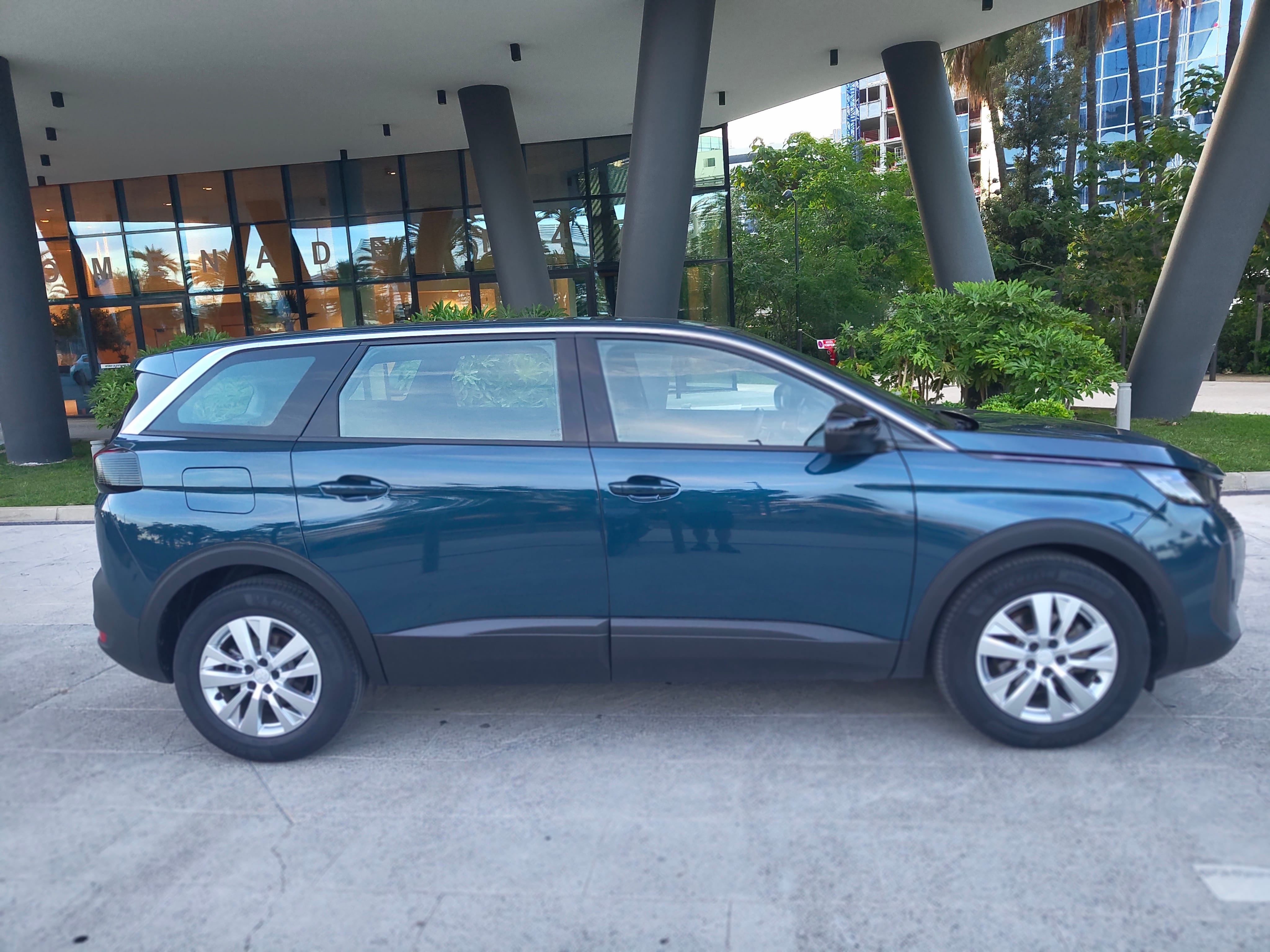 Peugeot 5008 avec Climatisation