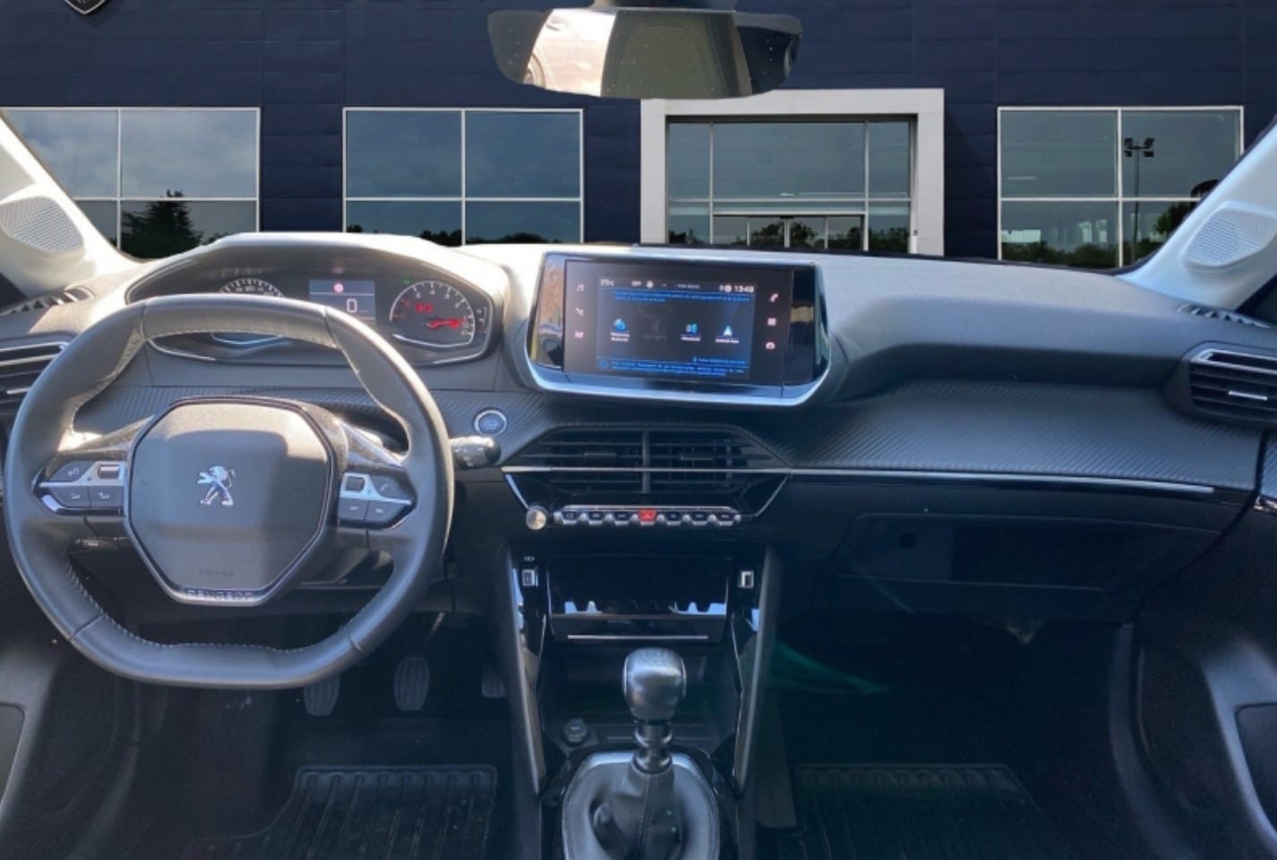 Peugeot 208 with Cruise control
