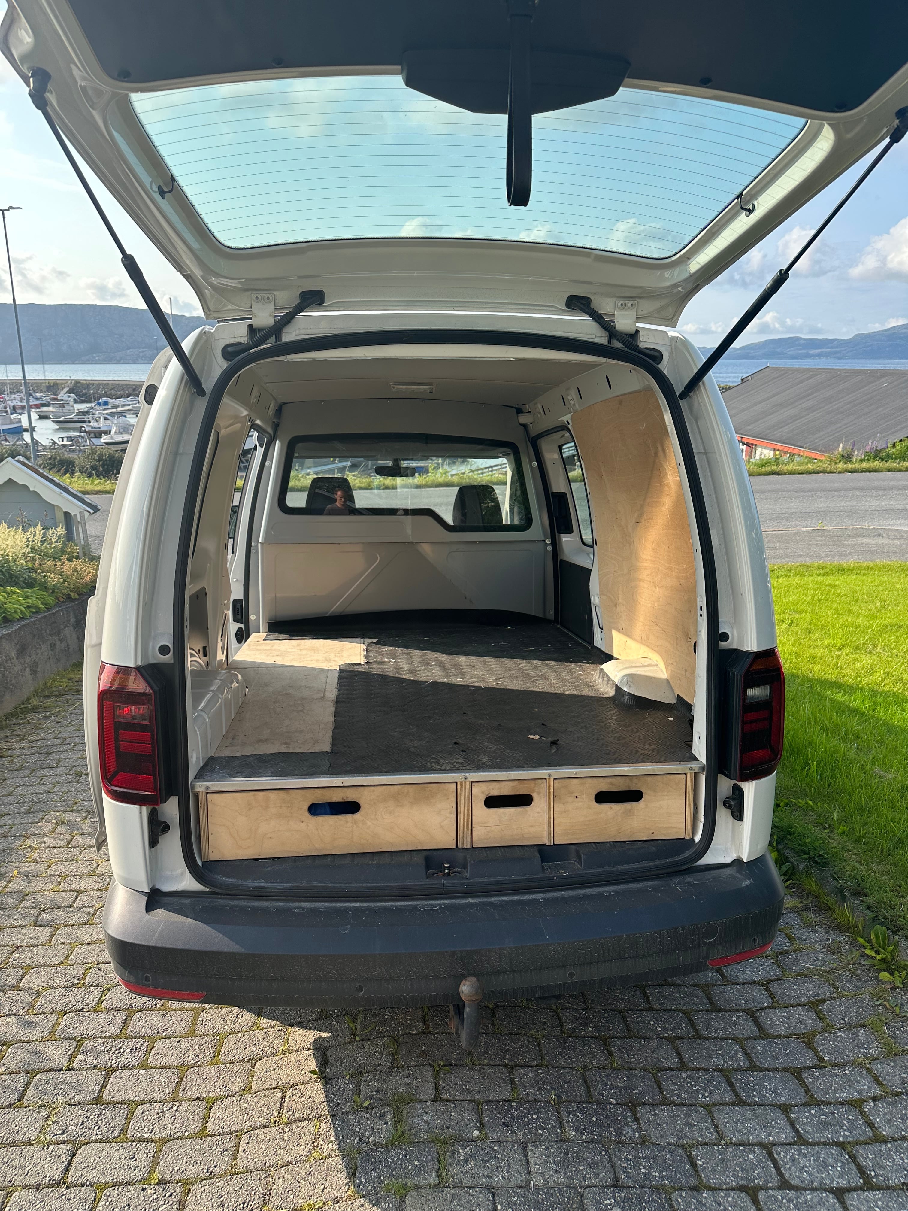 Volkswagen Caddy Maxi med Bluetooth audio