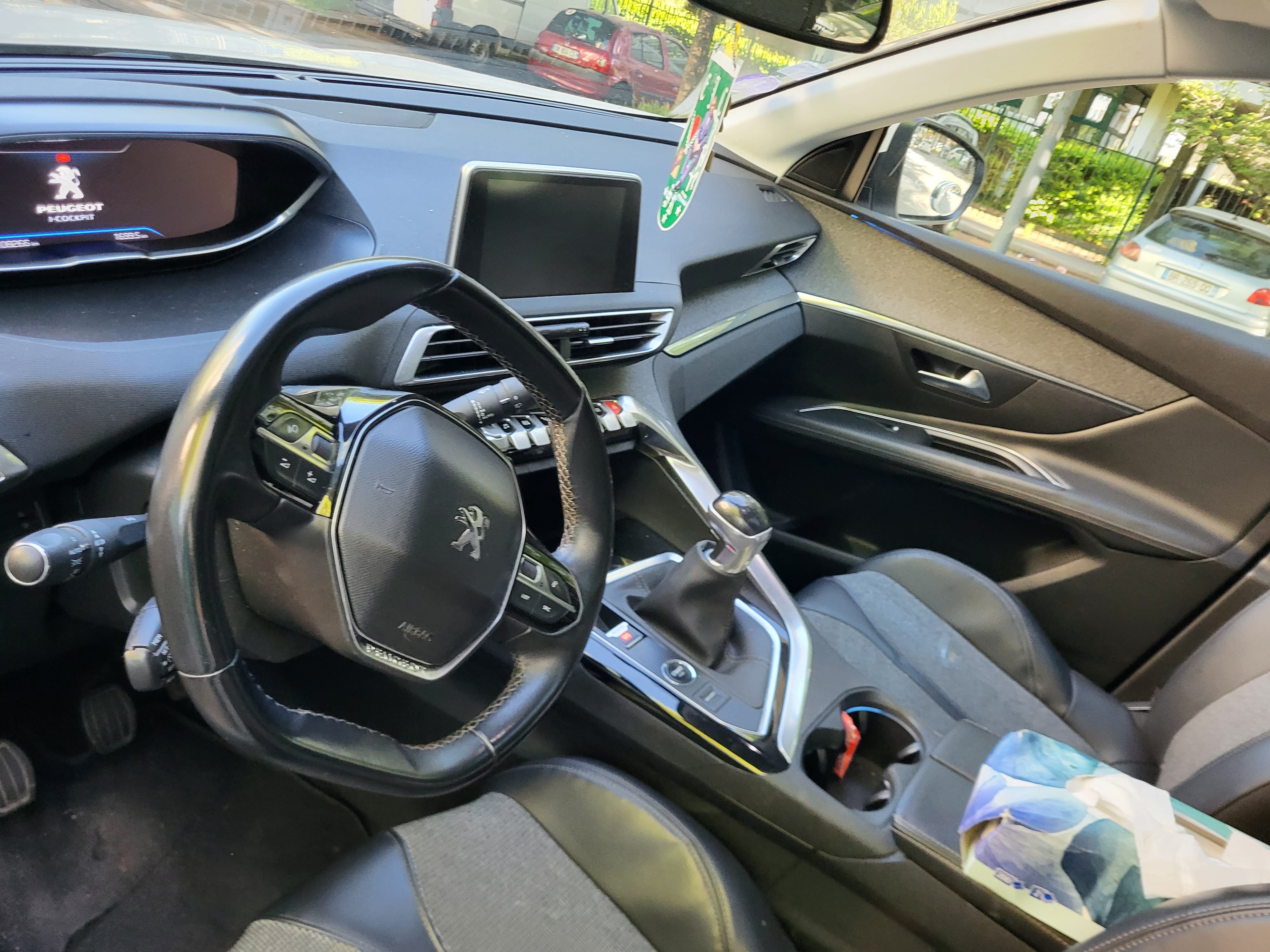 Peugeot 3008 avec GPS