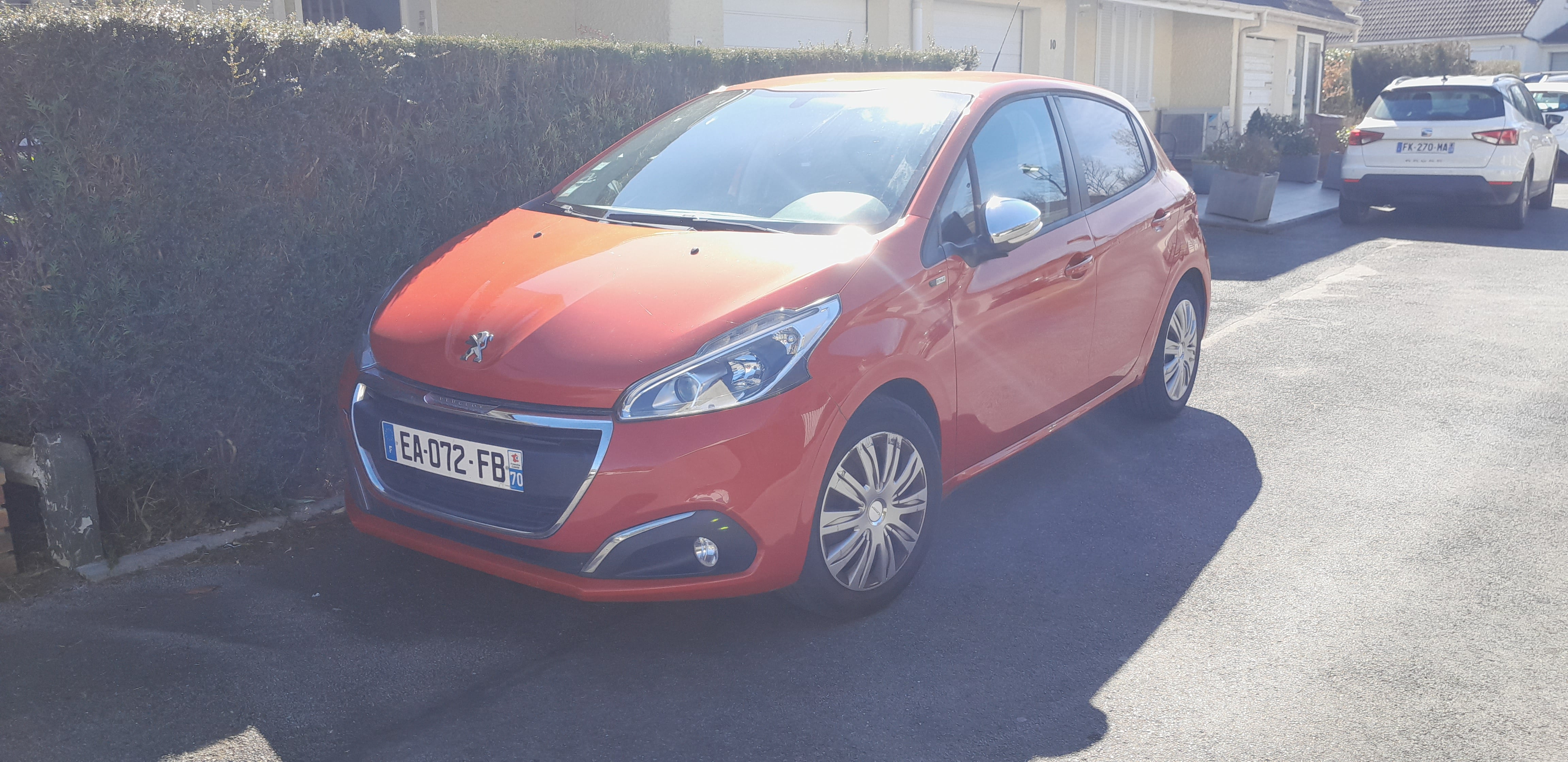 Peugeot 208, 2016, Essence 95