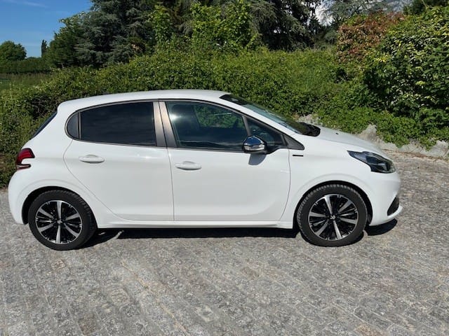 Peugeot 208 avec Climatisation