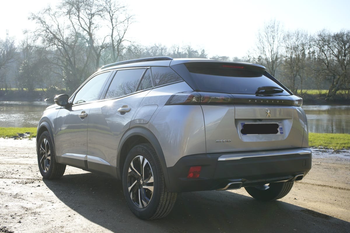 Peugeot 2008 avec GPS