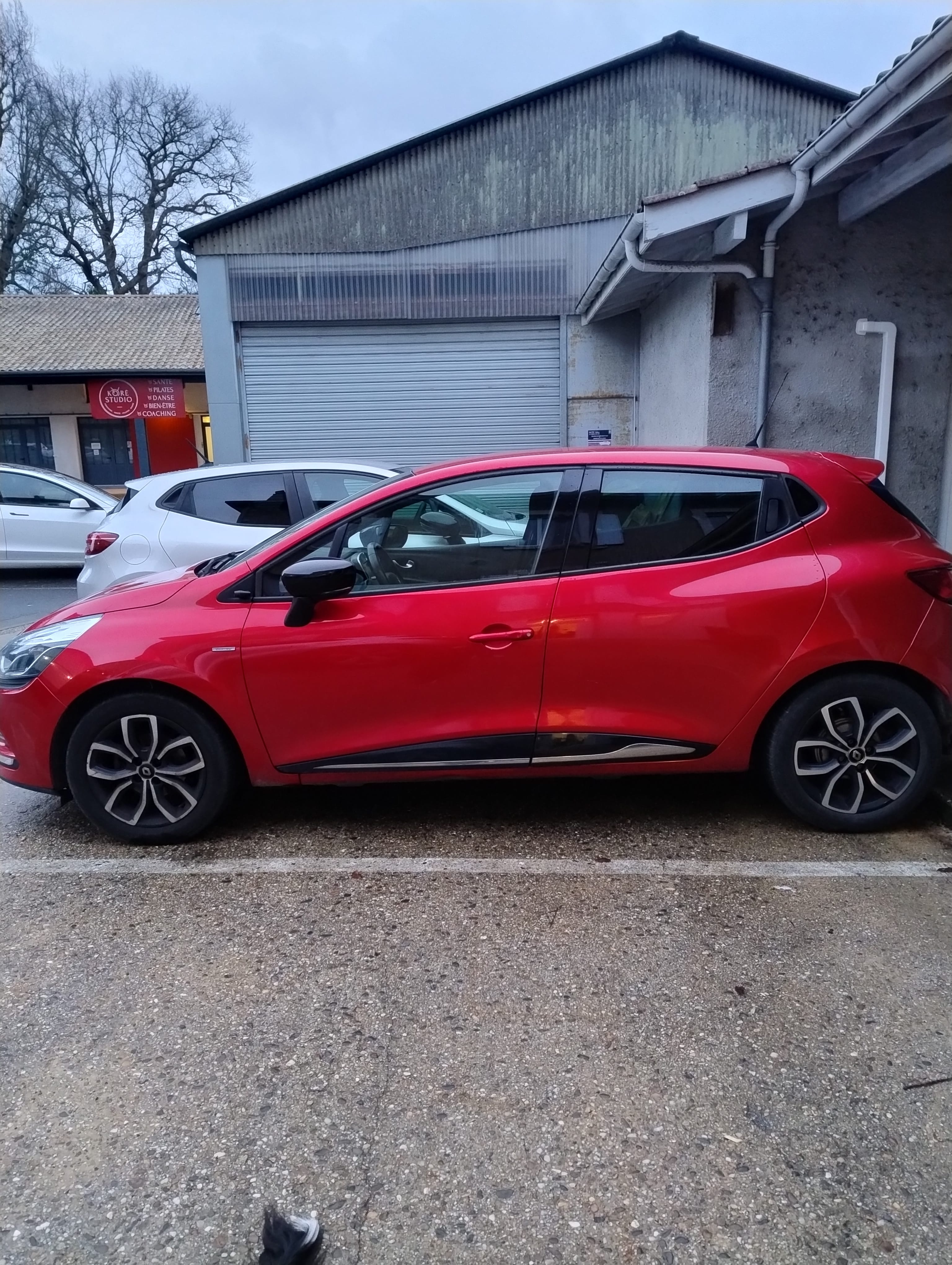 Renault Clio avec Climatisation