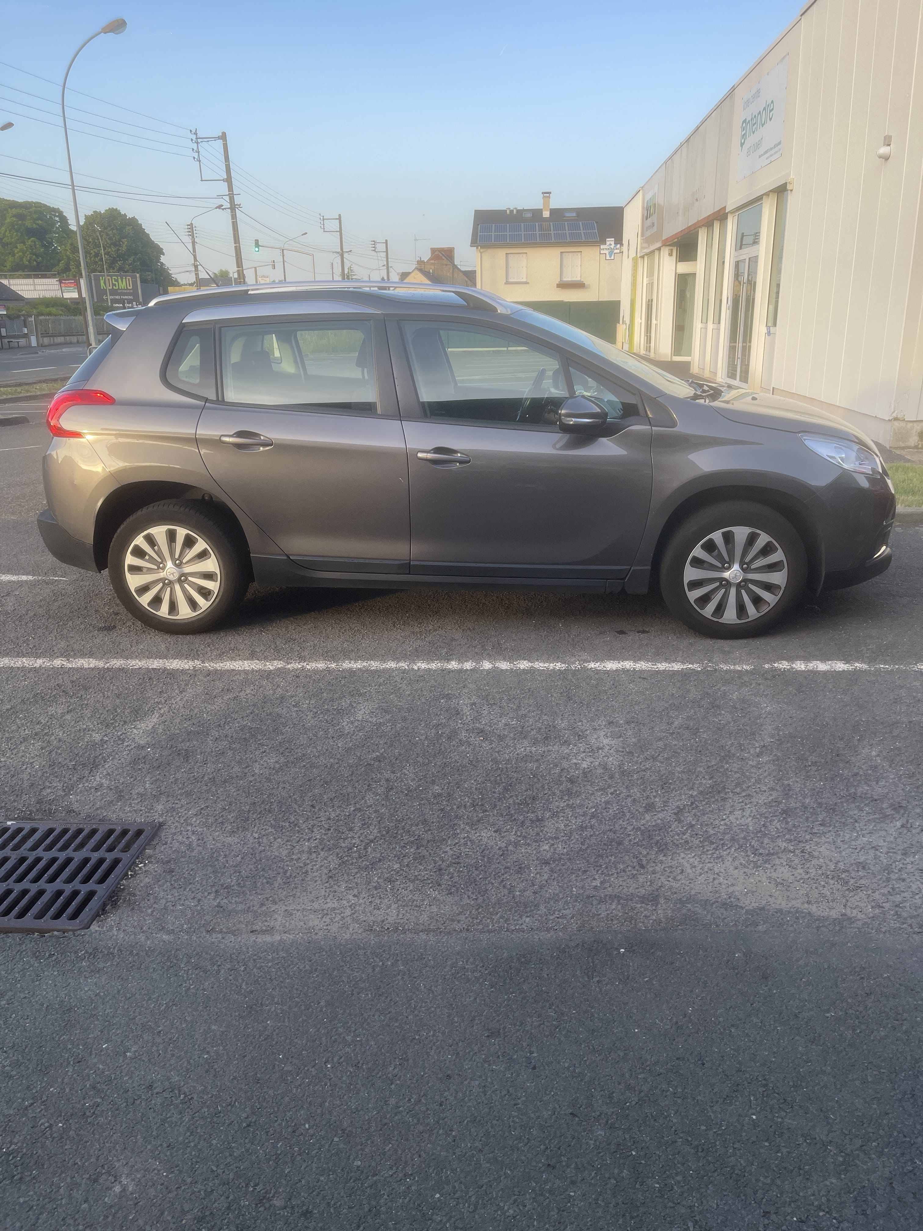 Peugeot 2008 avec Climatisation