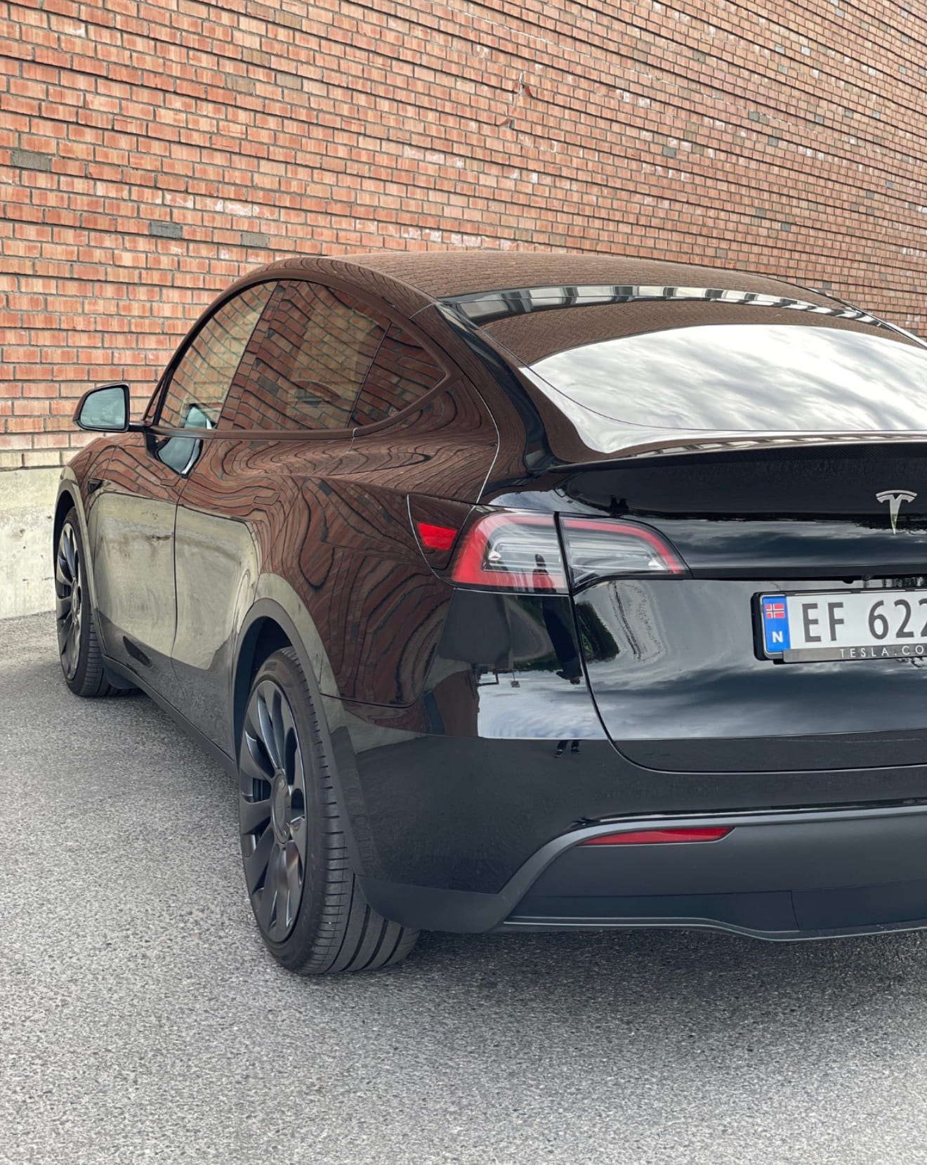 Tesla Model Y Performance with GPS