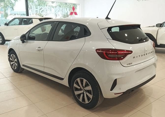 Mitsubishi Colt con Cámara de marcha atrás
