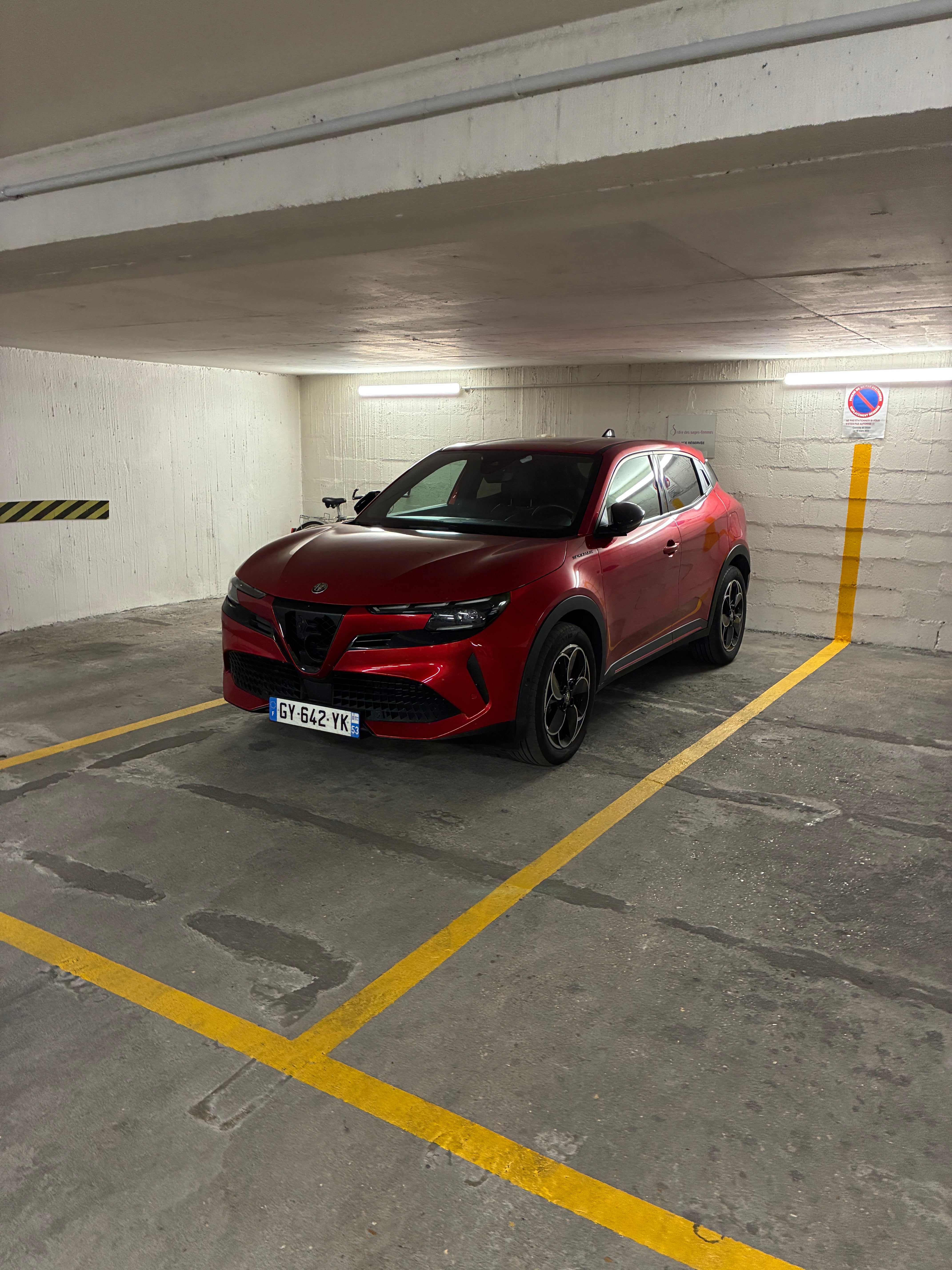 Alfa-Romeo Junior Électrique 158 cv, 2024, Électrique, automatique