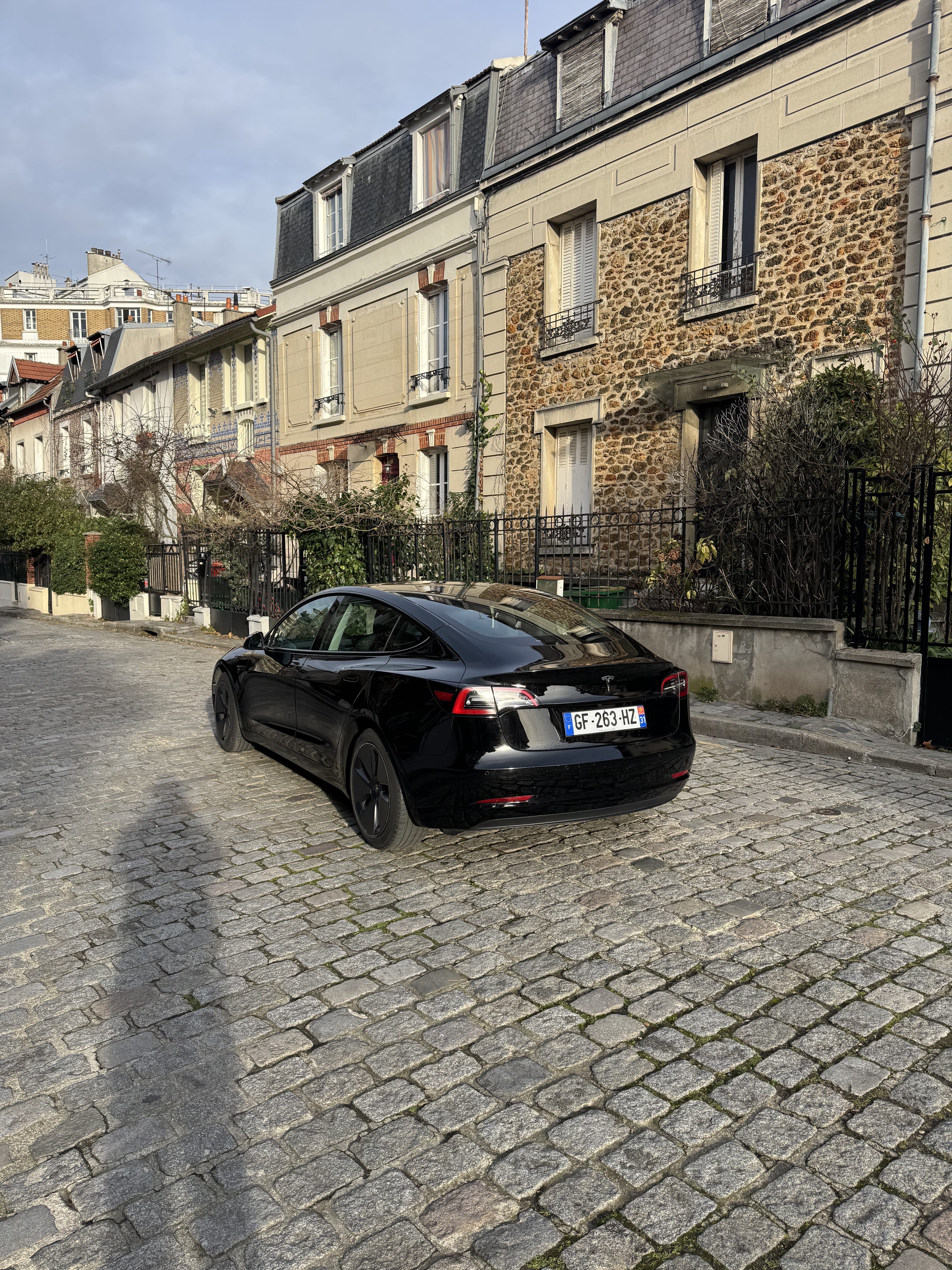 Tesla Model 3 avec Dashcam