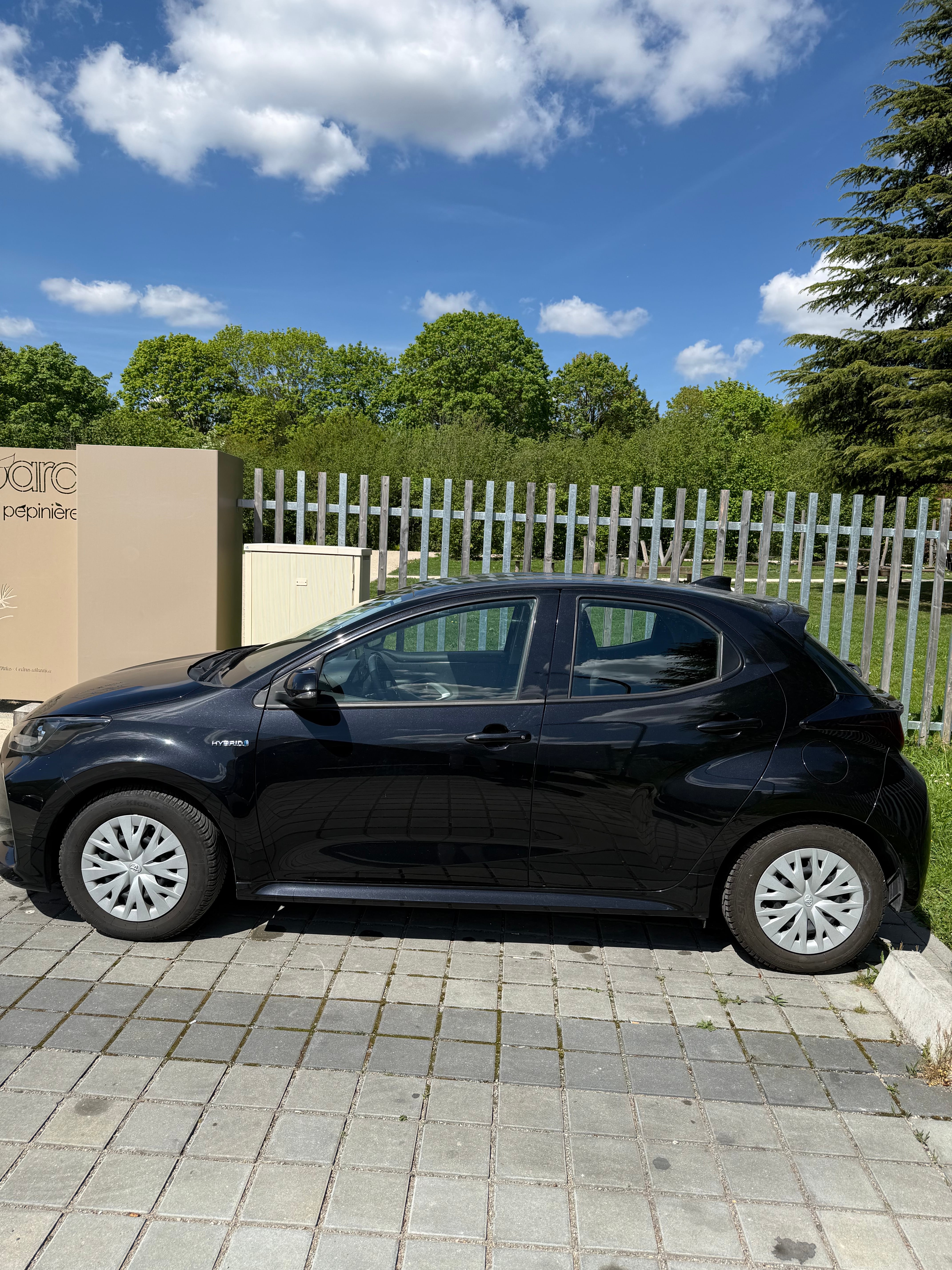 Toyota Yaris Hybride avec Climatisation