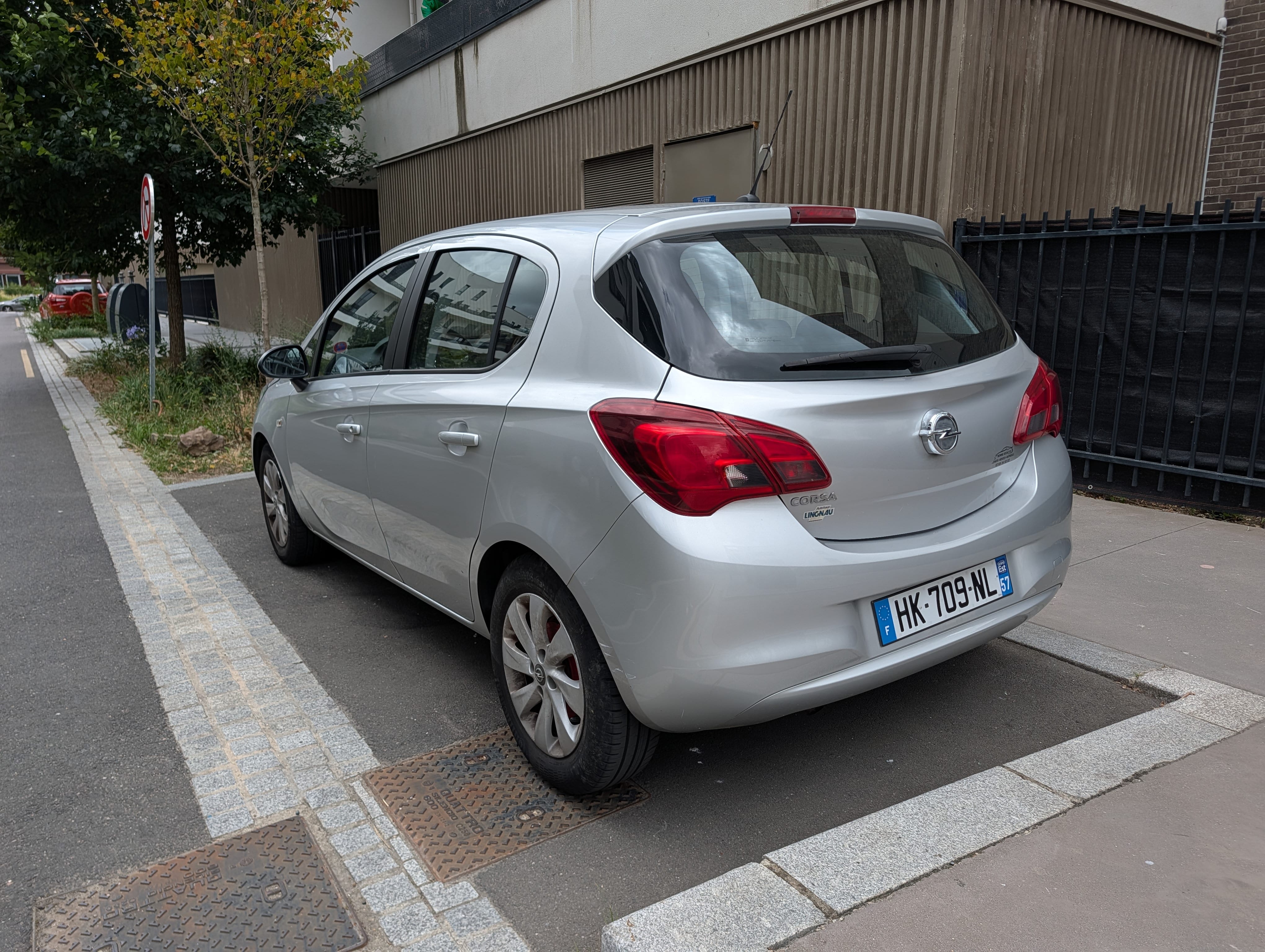 Opel Corsa avec Régulateur de vitesse