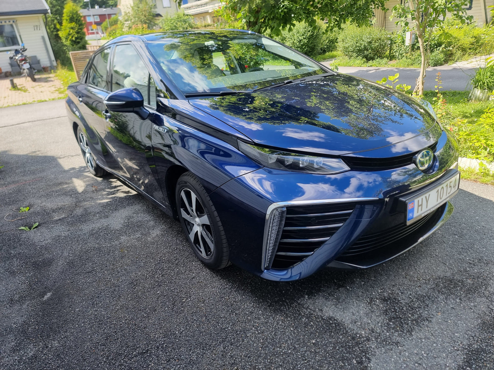 Toyota Mirai, 2016, automatisk