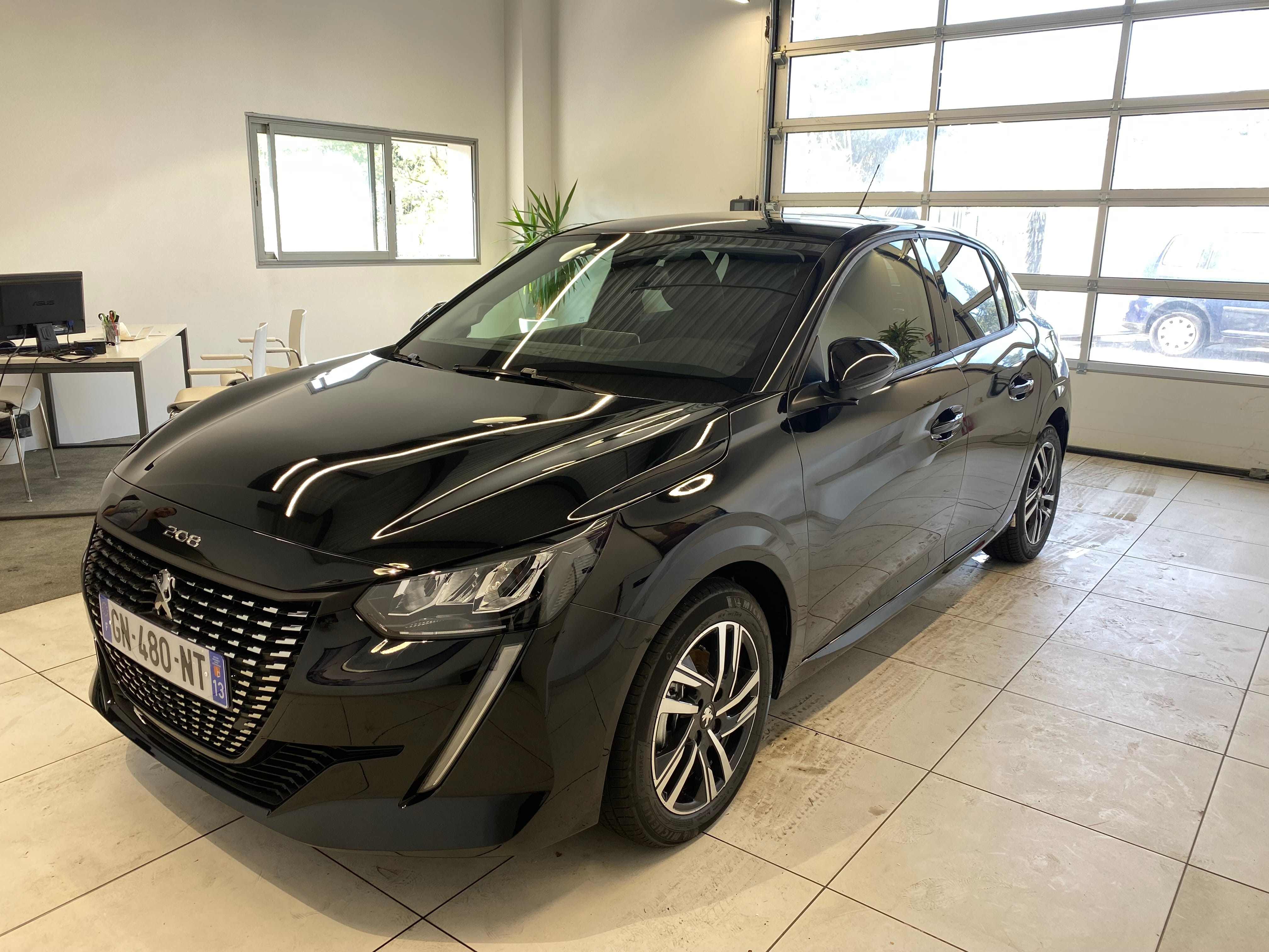 Peugeot 208, 2023, Essence 98