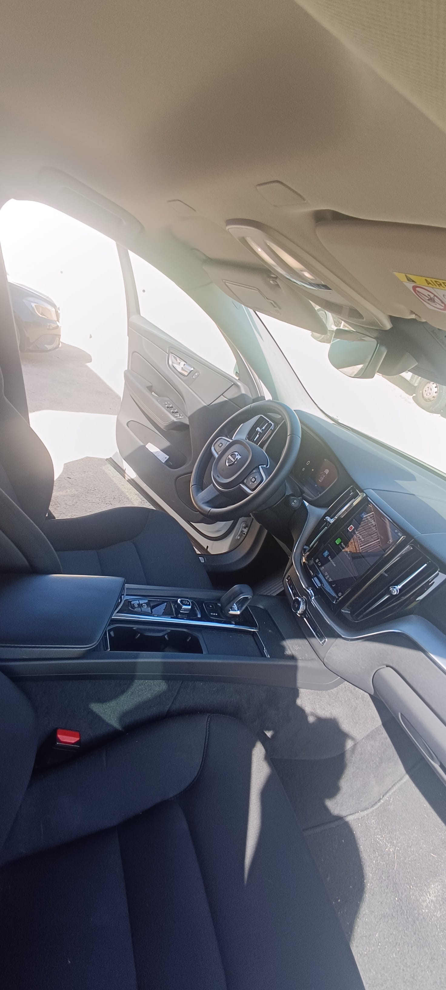 Volvo XC60 2.0 197ch micro hybride avec Pneus neige