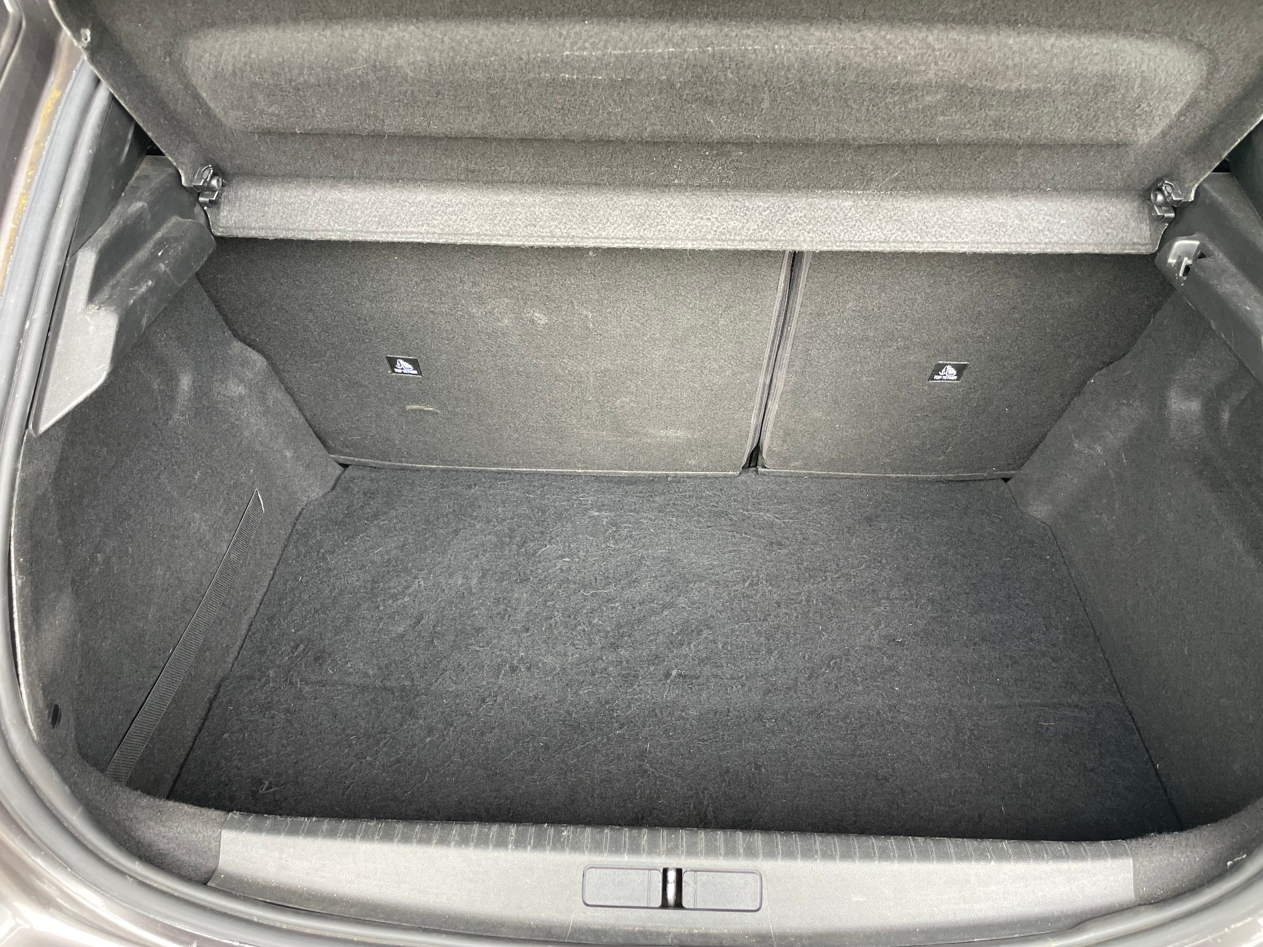 Peugeot 208 Ess BV Auto FW300WP avec Android Auto