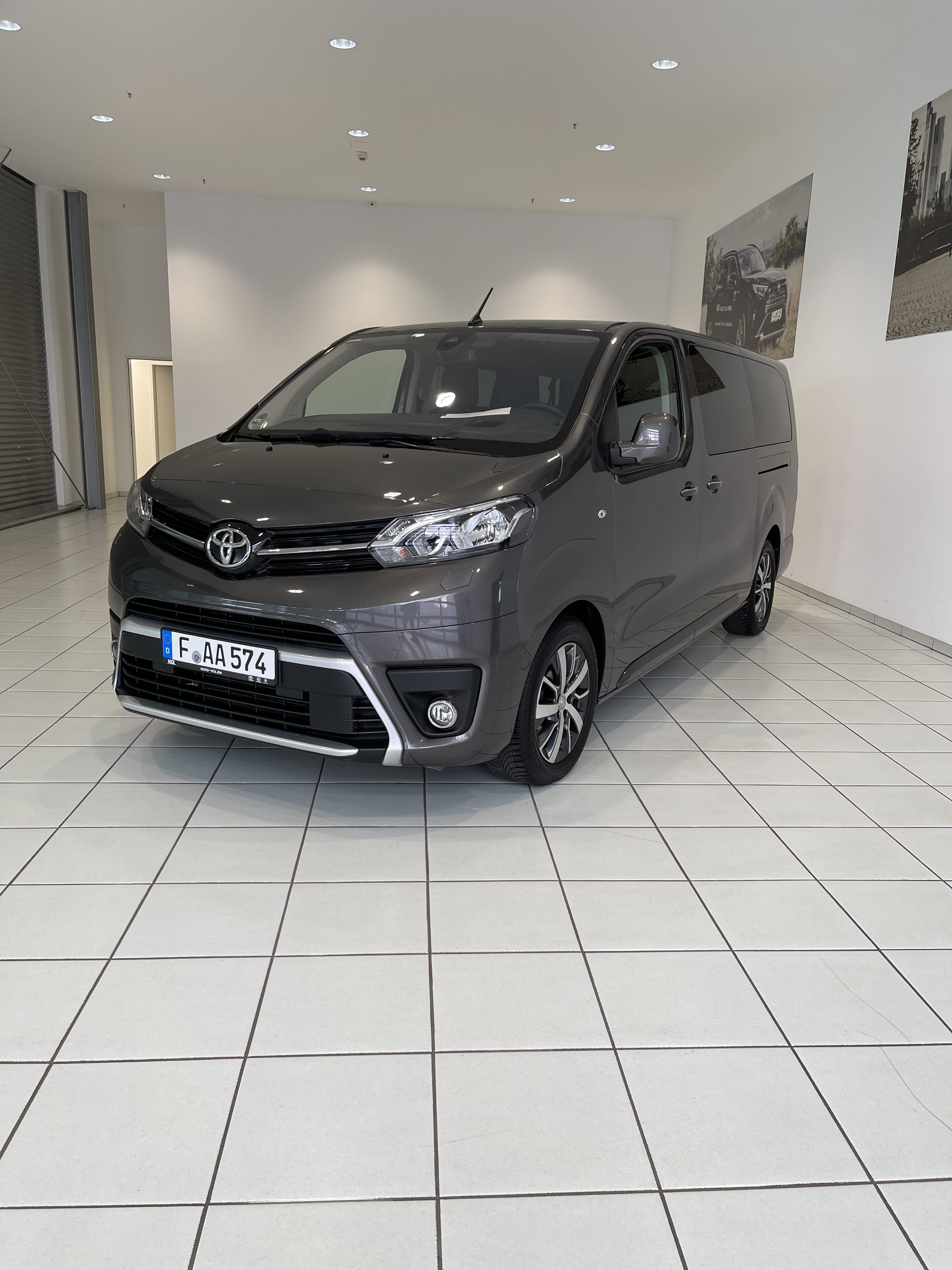 Toyota Proace Verso mit Winterreifen