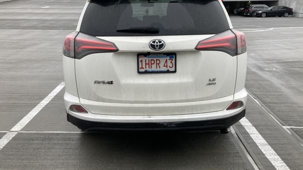Toyota RAV4 LE with Cruise control