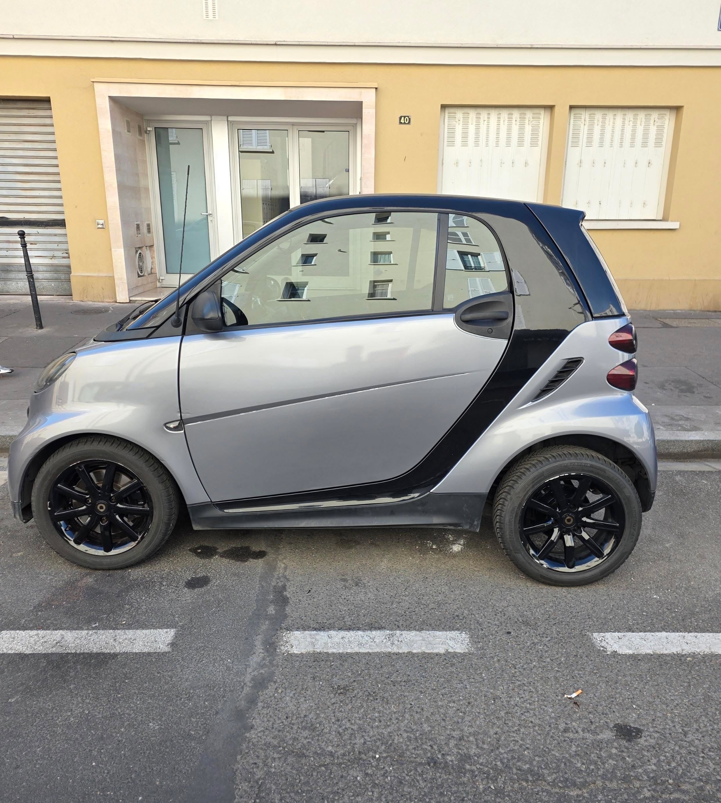 Smart Fortwo Pure avec GPS
