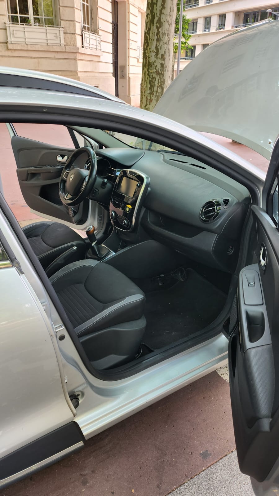 Renault Clio Estate avec GPS