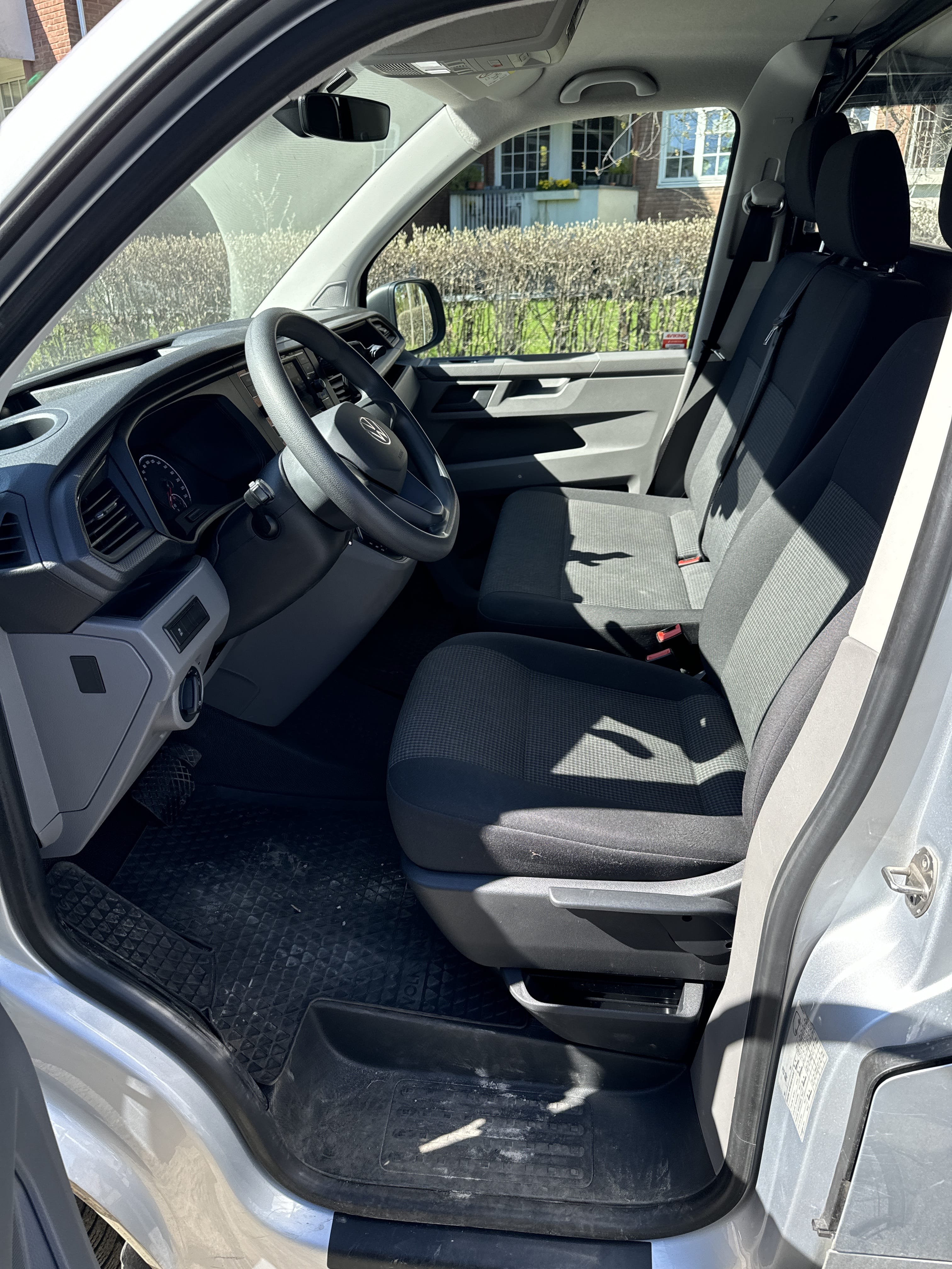 Volkswagen Transporter 6.1 Business Line with Cruise control