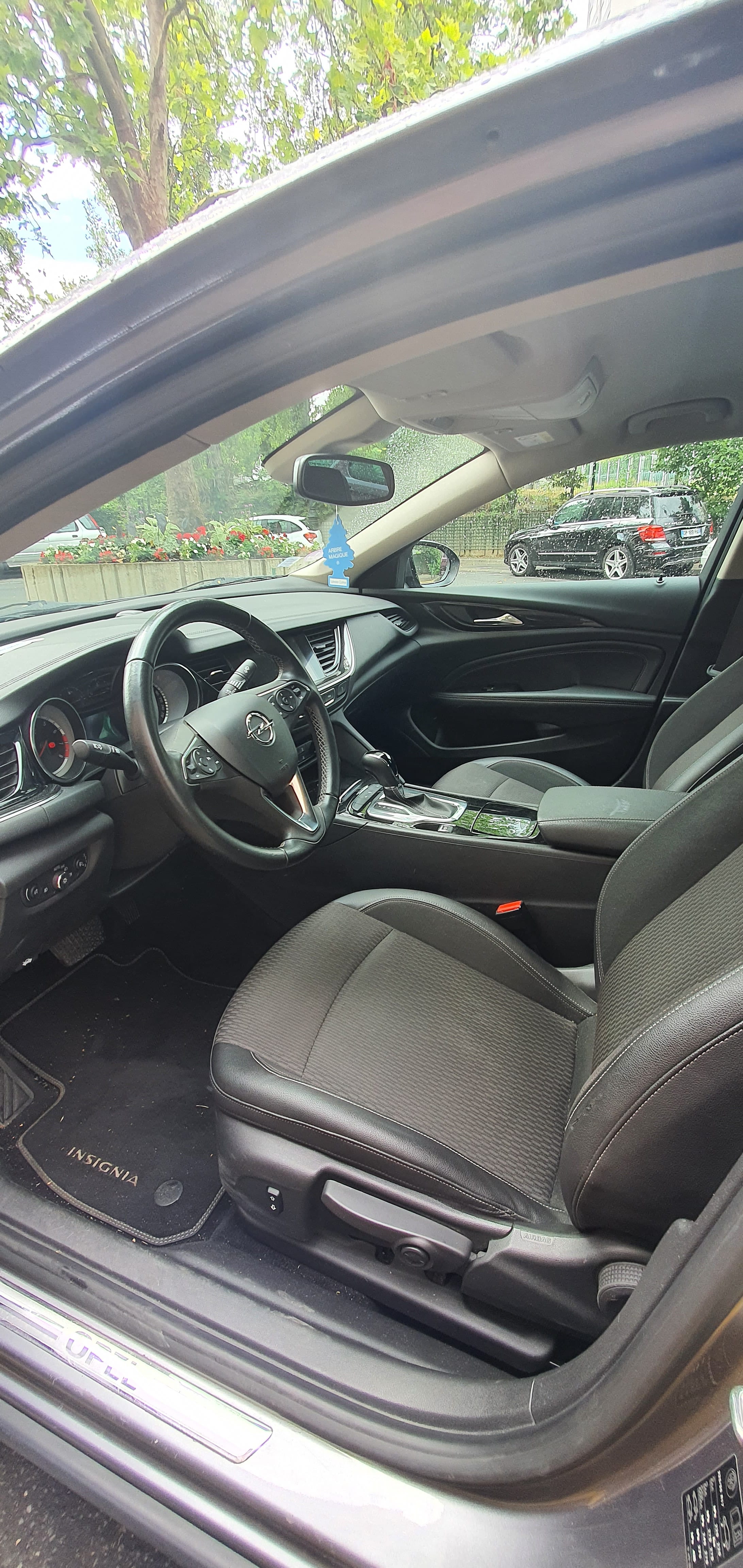 Opel Insignia avec Apple CarPlay