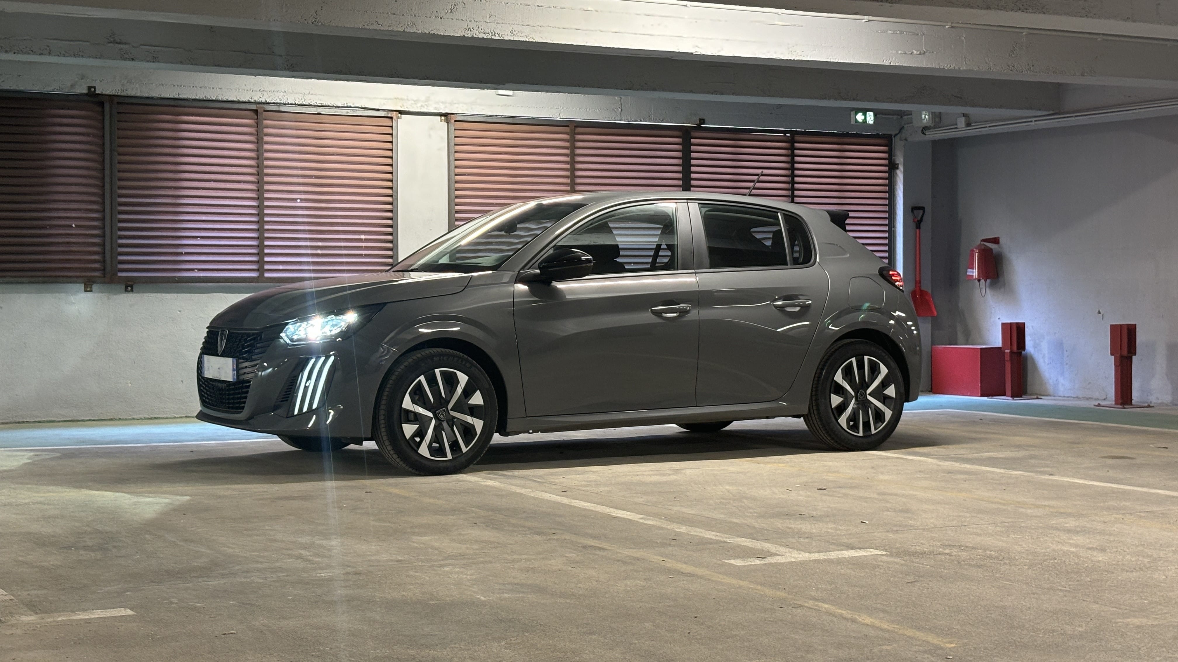 Peugeot 208 with Air conditioning