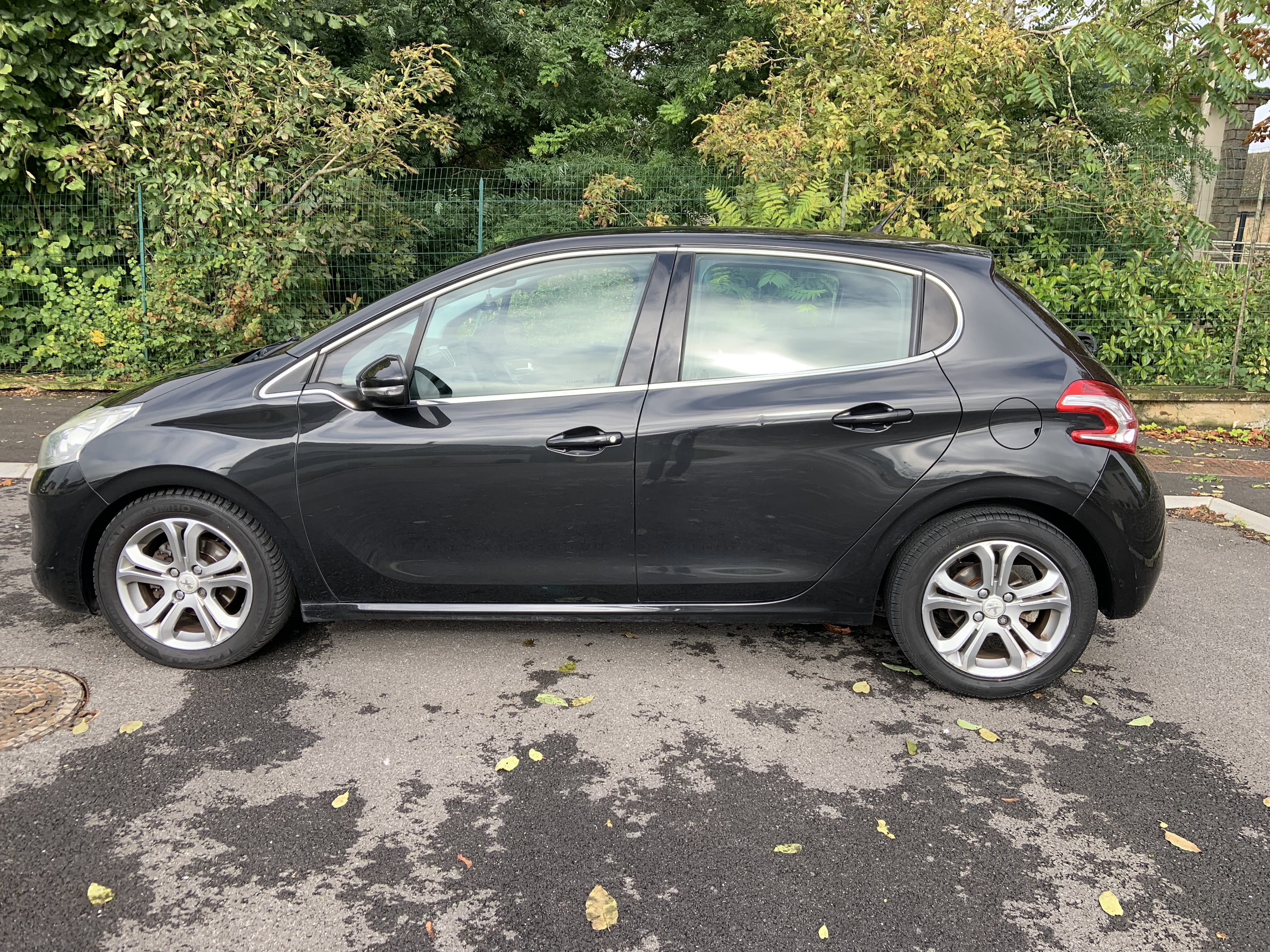 Peugeot 208 avec Climatisation
