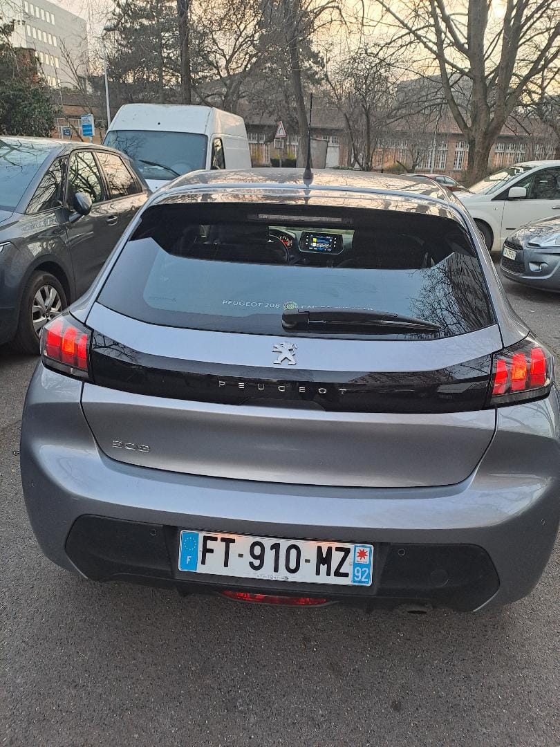 Peugeot 208 avec Climatisation
