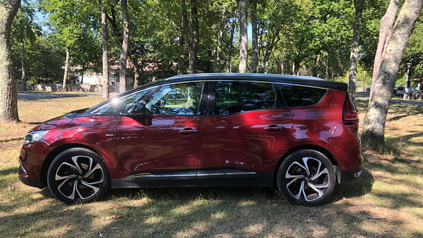 Renault Grand Scenic avec Climatisation