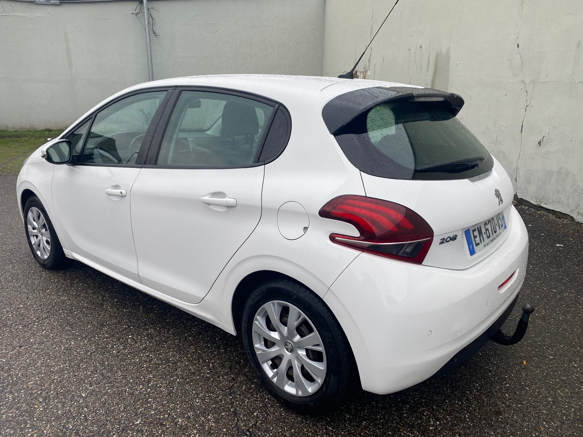 Peugeot 208 avec GPS