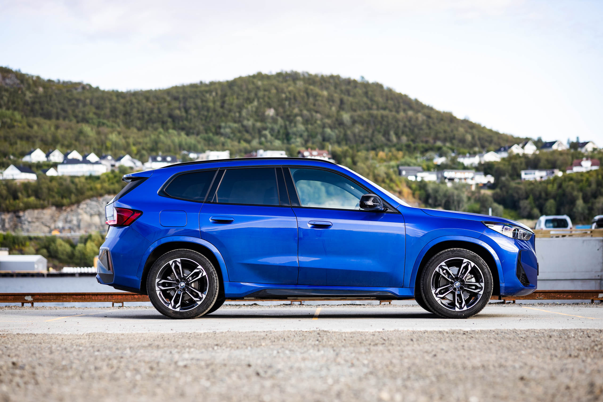 BMW iX1 med Aircondition