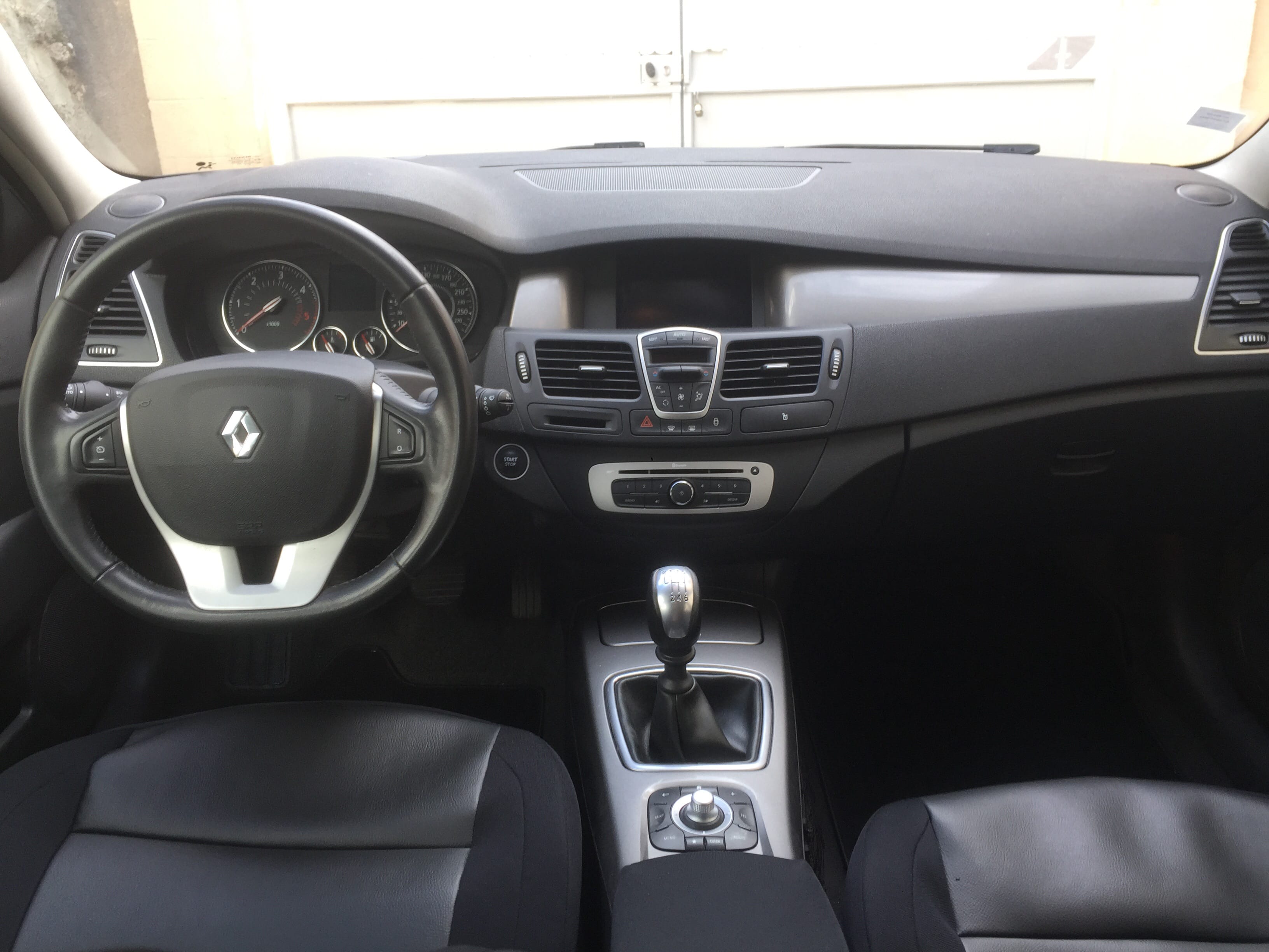Renault Laguna 1.5 dci 110ch eco2 avec Régulateur de vitesse
