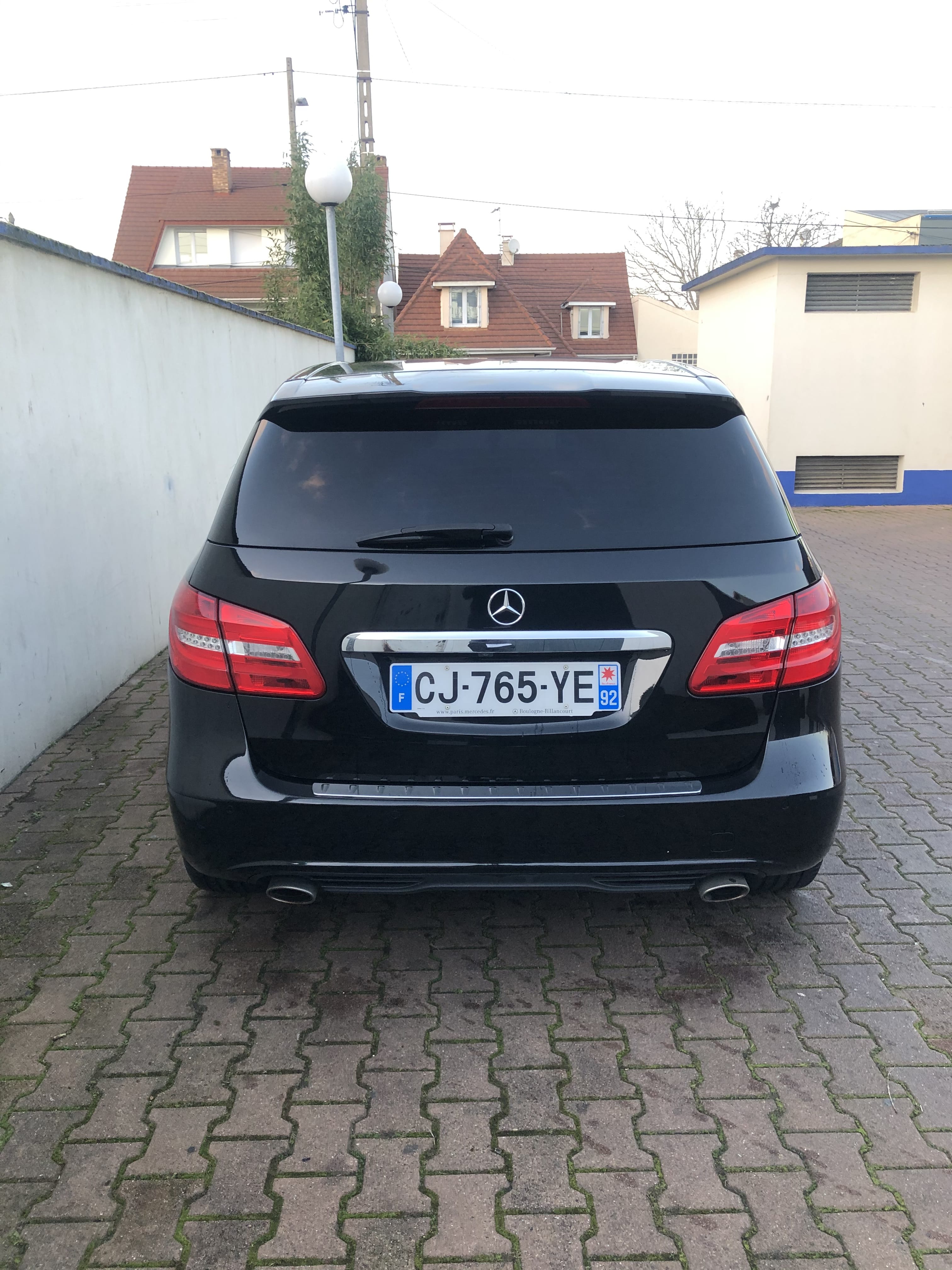 Mercedes-Benz Classe B avec Audio Bluetooth