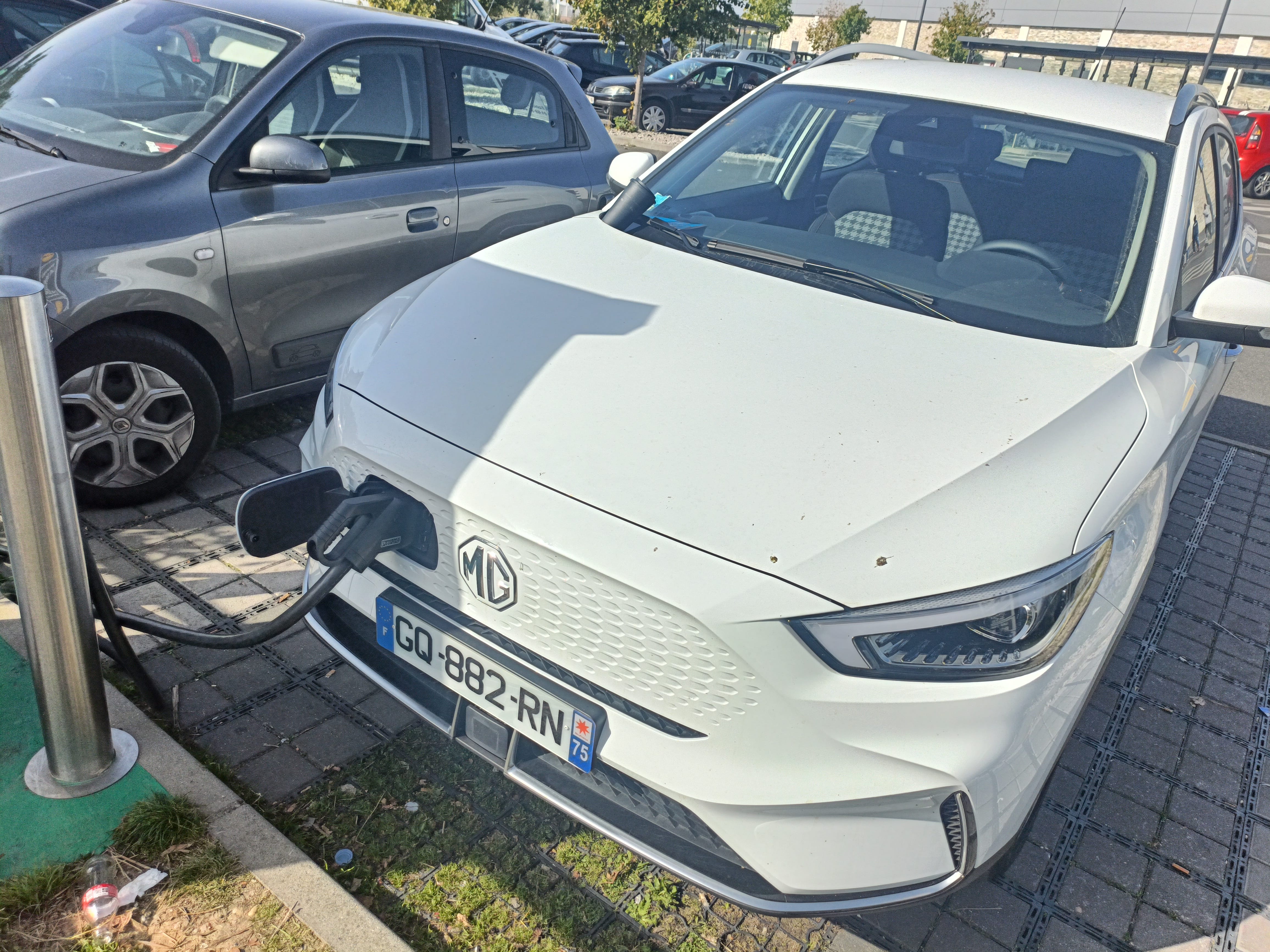 Mg ZS EV, 2023, Électrique, automatique
