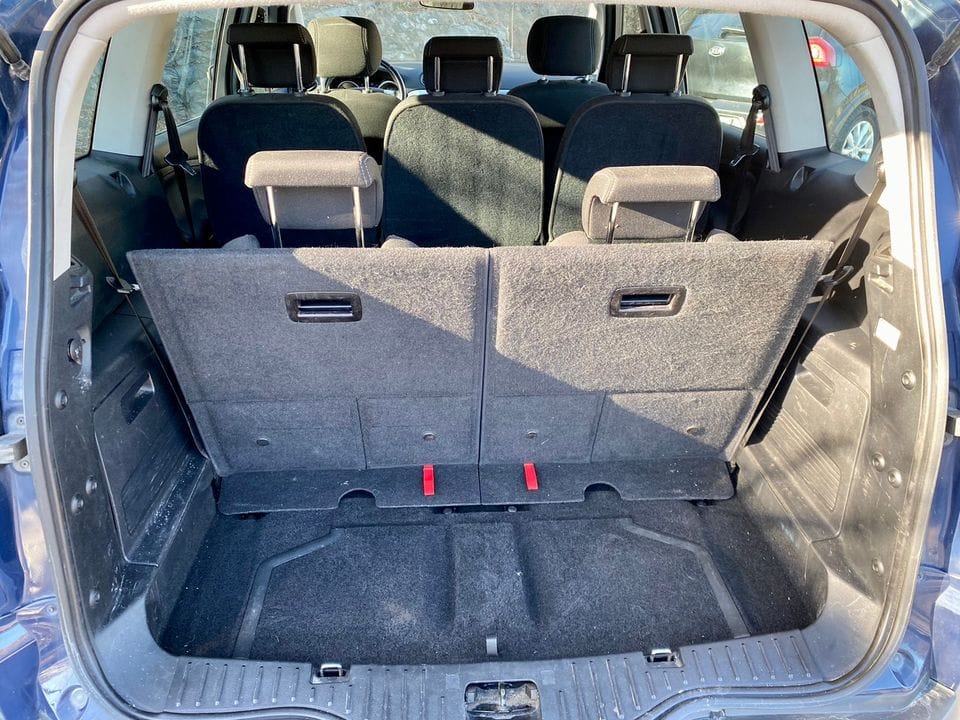 Ford S-Max med Skiboks