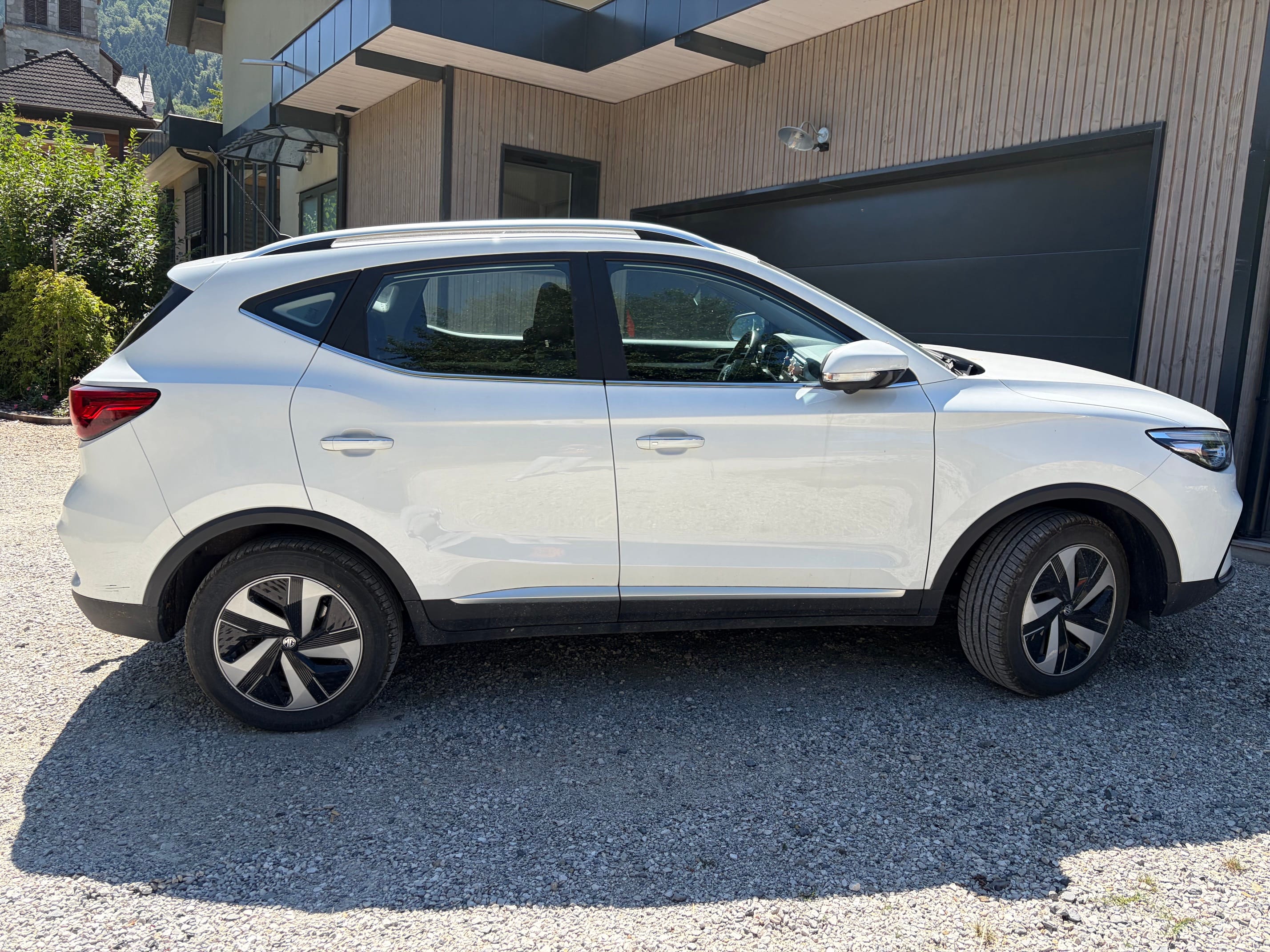 MG ZS EV avec Climatisation
