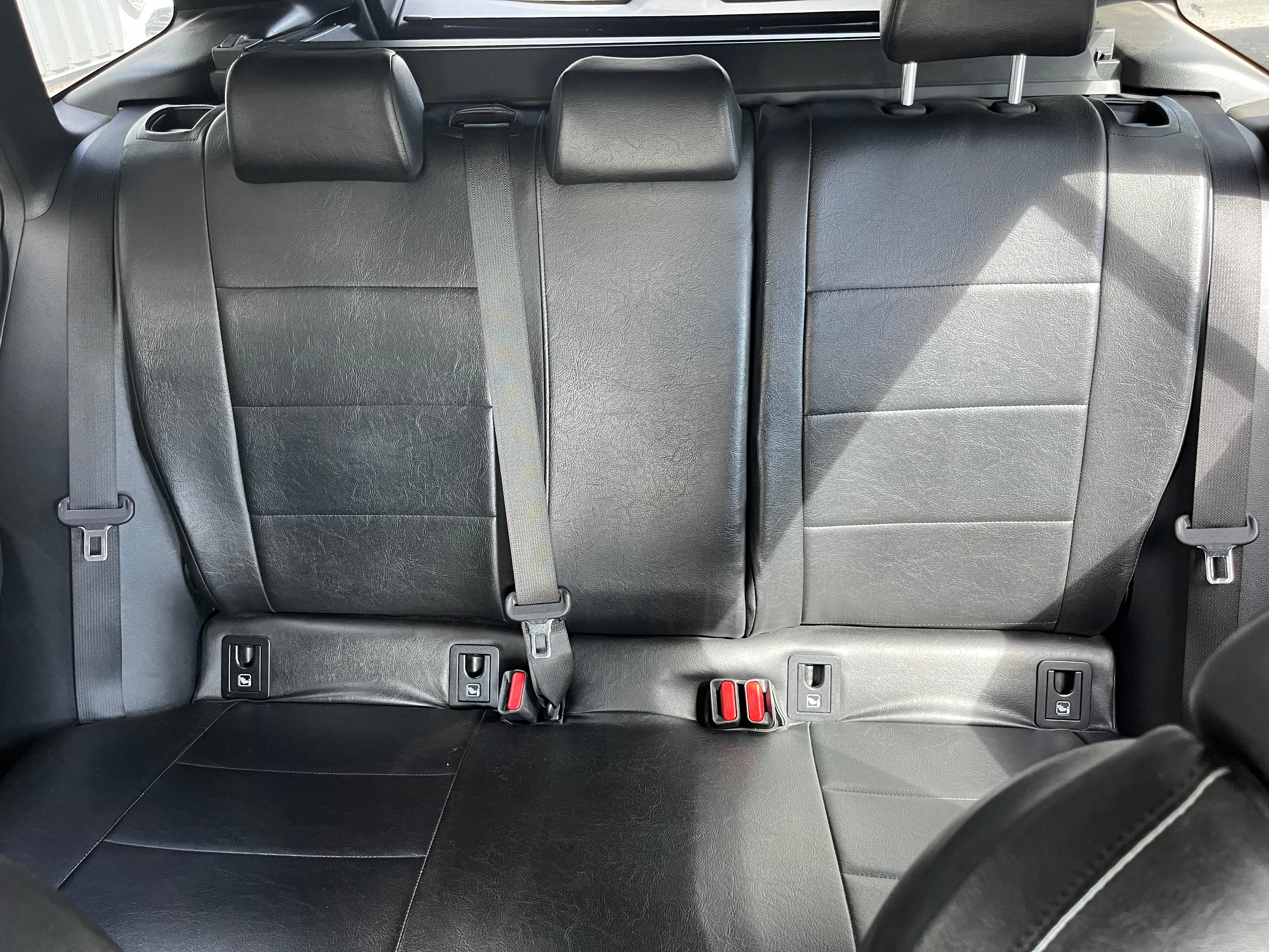 Toyota Corolla Break Hybride avec GPS