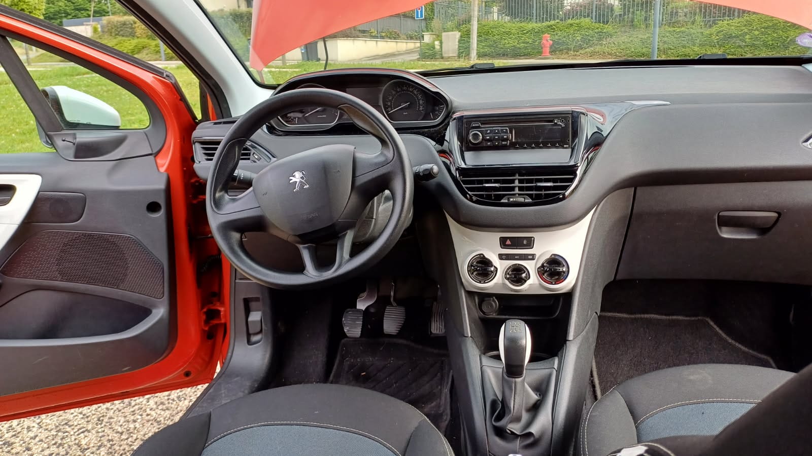 Peugeot 208 avec Chaines