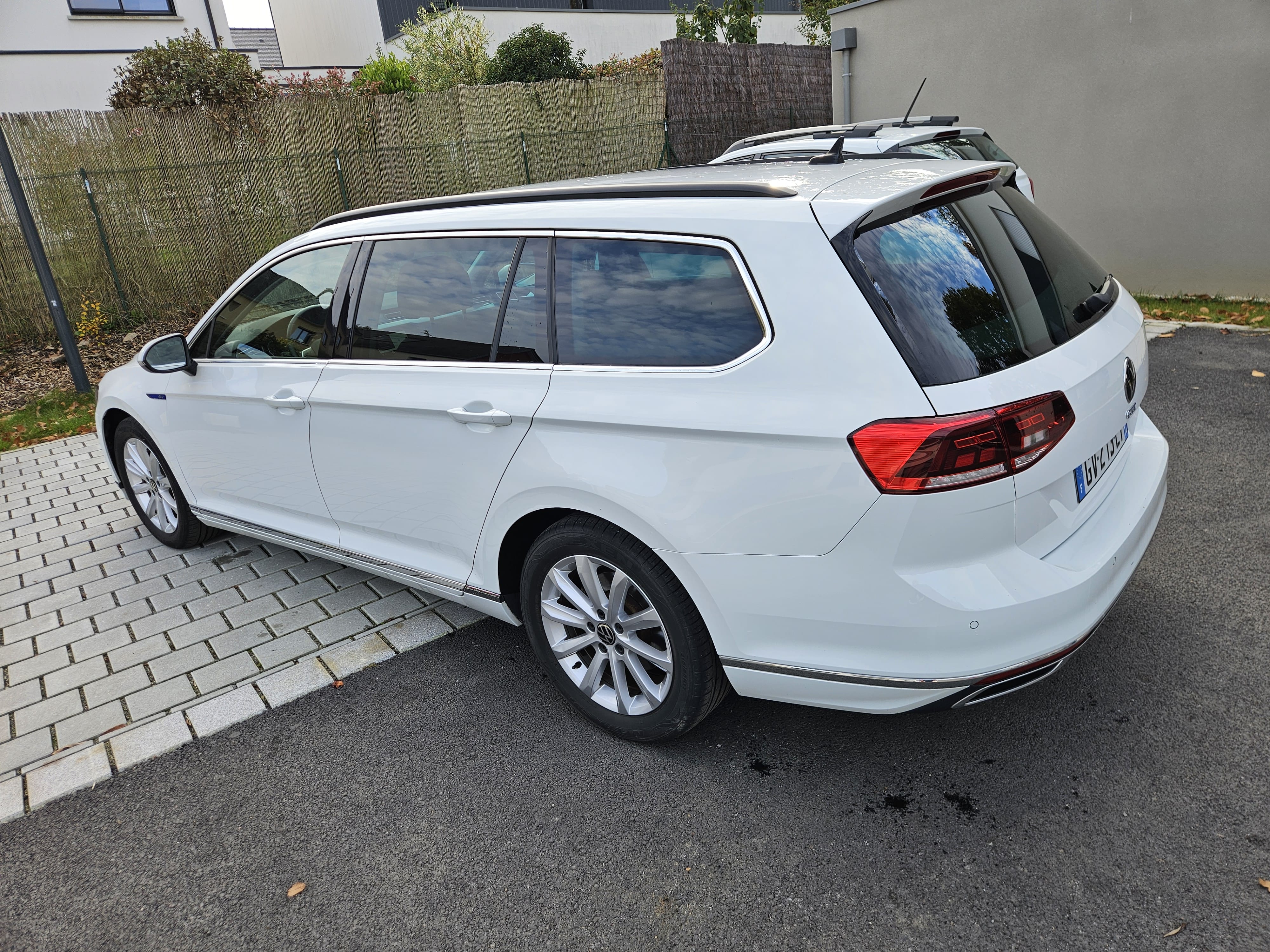 Volkswagen Passat GTE Hybride avec GPS