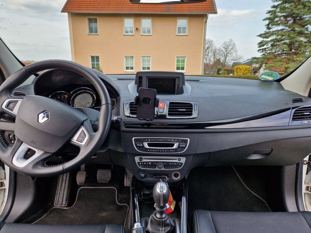Renault Mégane - weiß con Control de velocidad