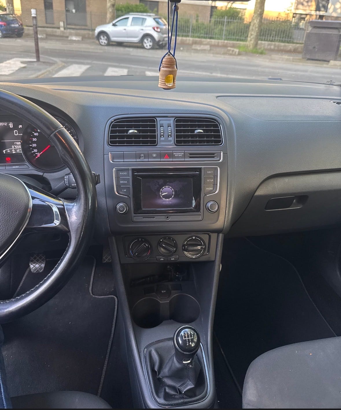 Volkswagen Polo 1,4 avec Autoradio
