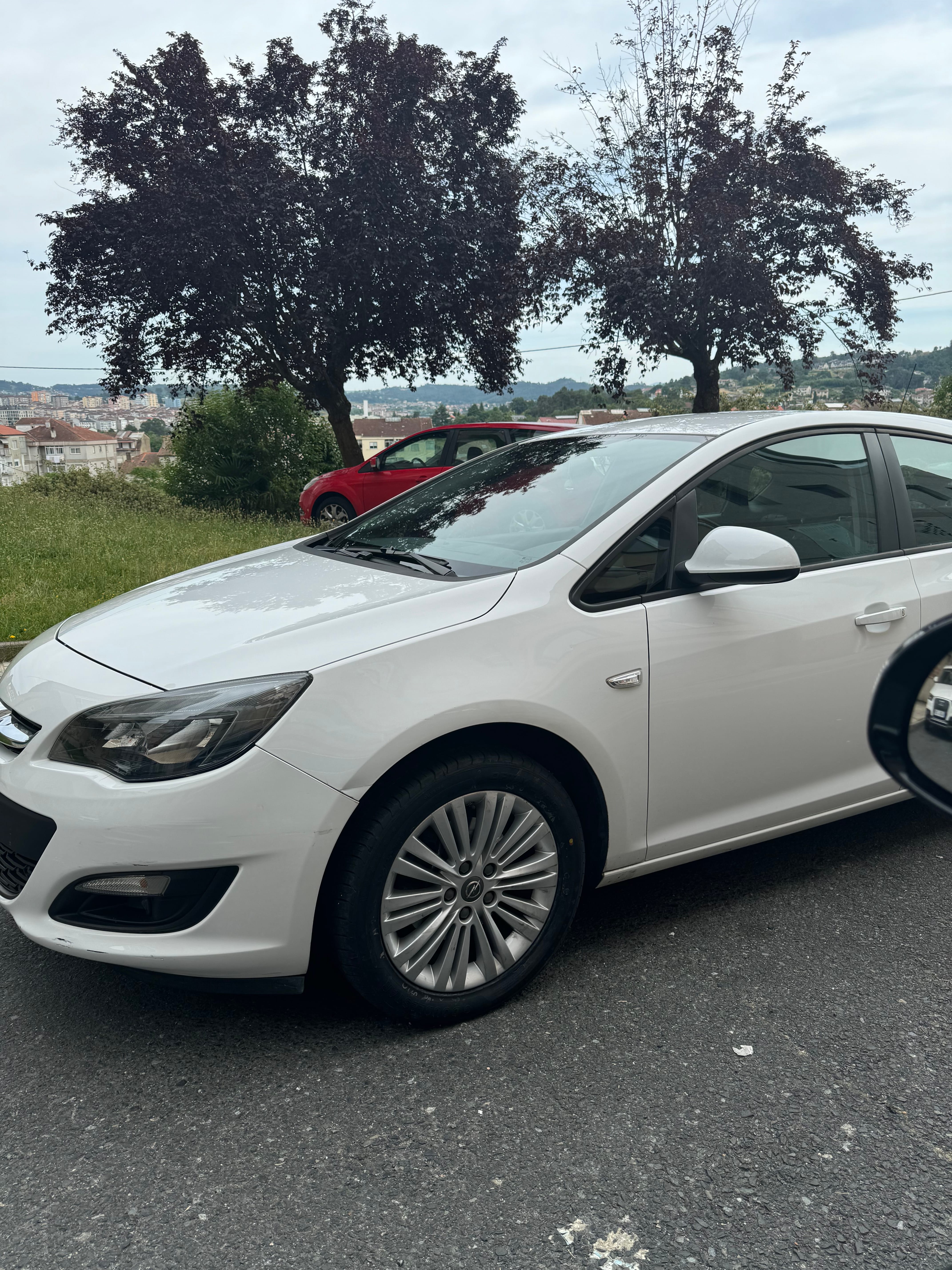 Opel Astra con Audio Bluetooth
