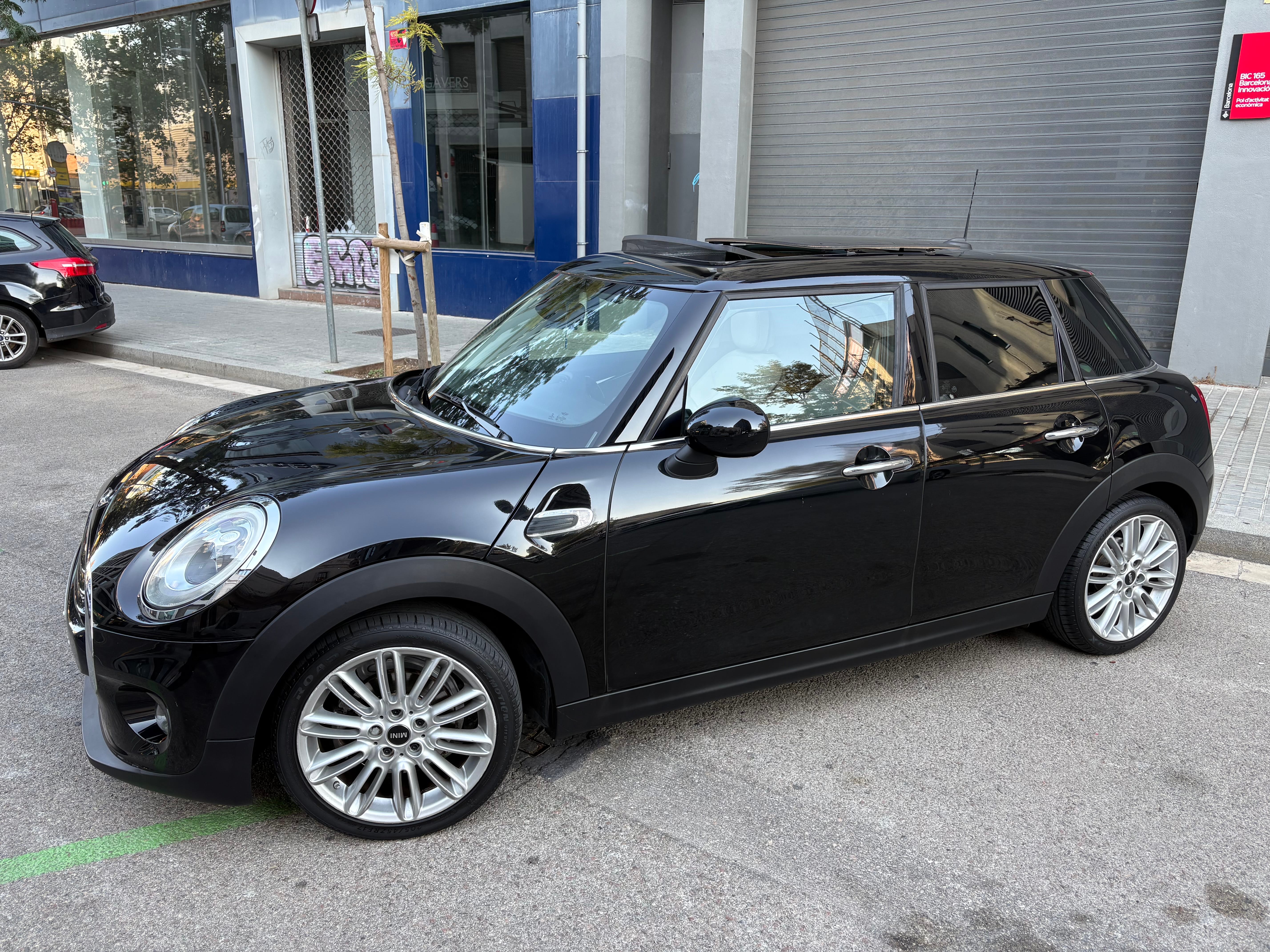 Mini Cooper 5 Puertas Automatico, 2016, Gasolina 95, Automatik
